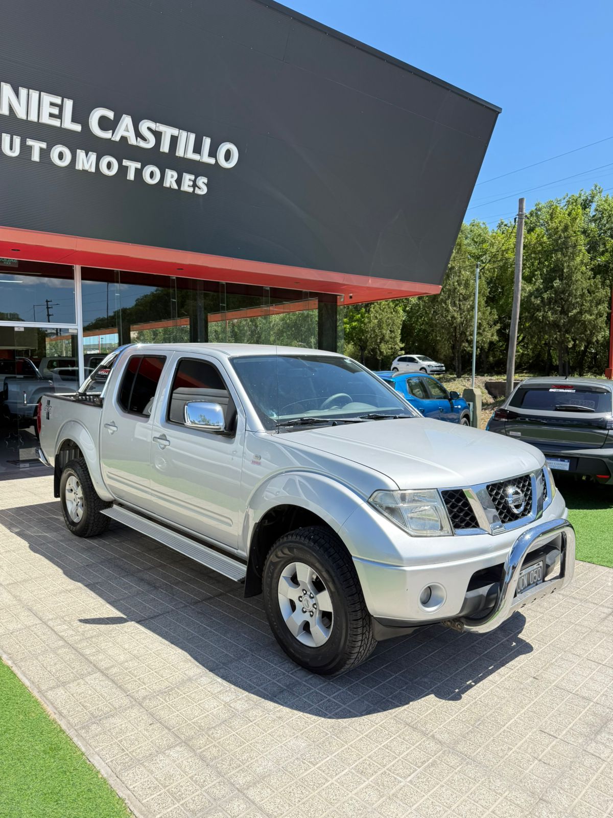 Nissan Frontier LE 2.5 4×4
