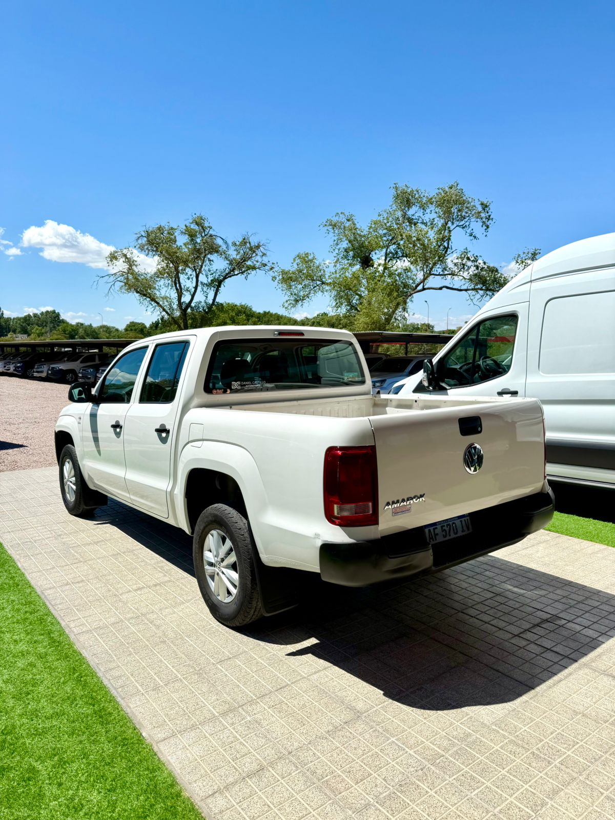 Volkswagen Amarok Trendline 6M/T 4X2