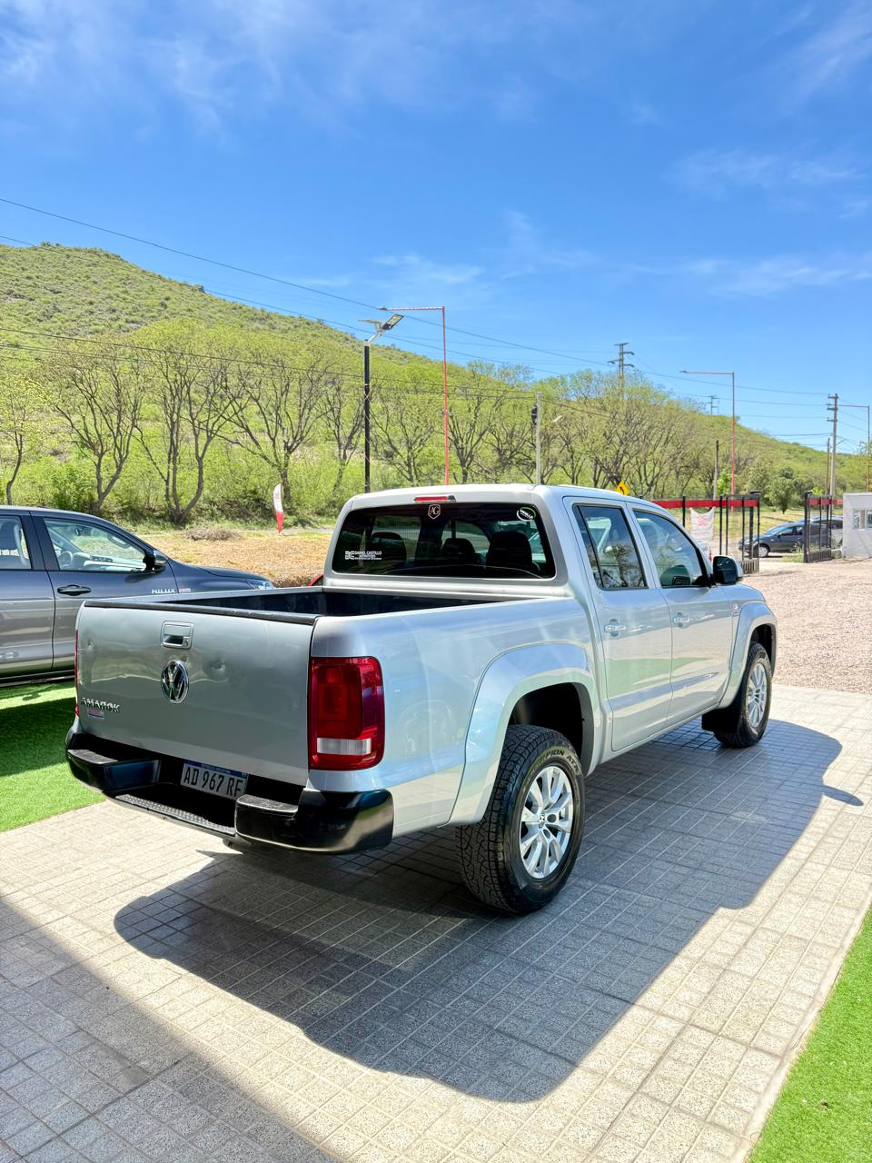 Volkswagen Amarok Comfortline  6M/T 4X2