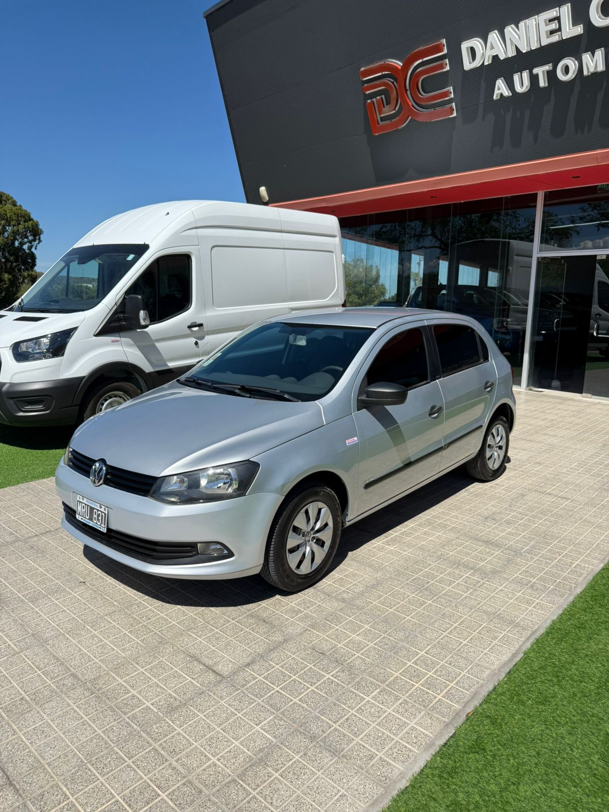 Volkswagen Gol Trend Pack II 5M/T 