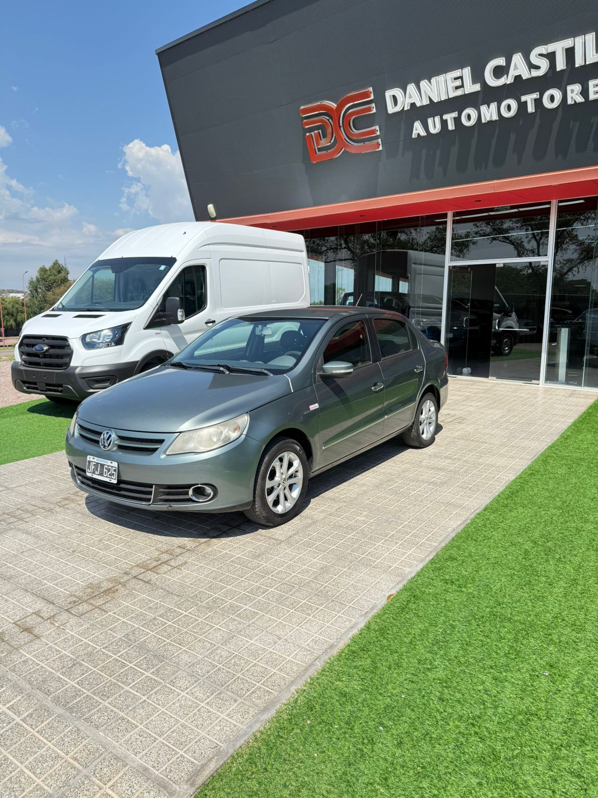 Volkswagen Voyage Highline 1.6 5M/T 