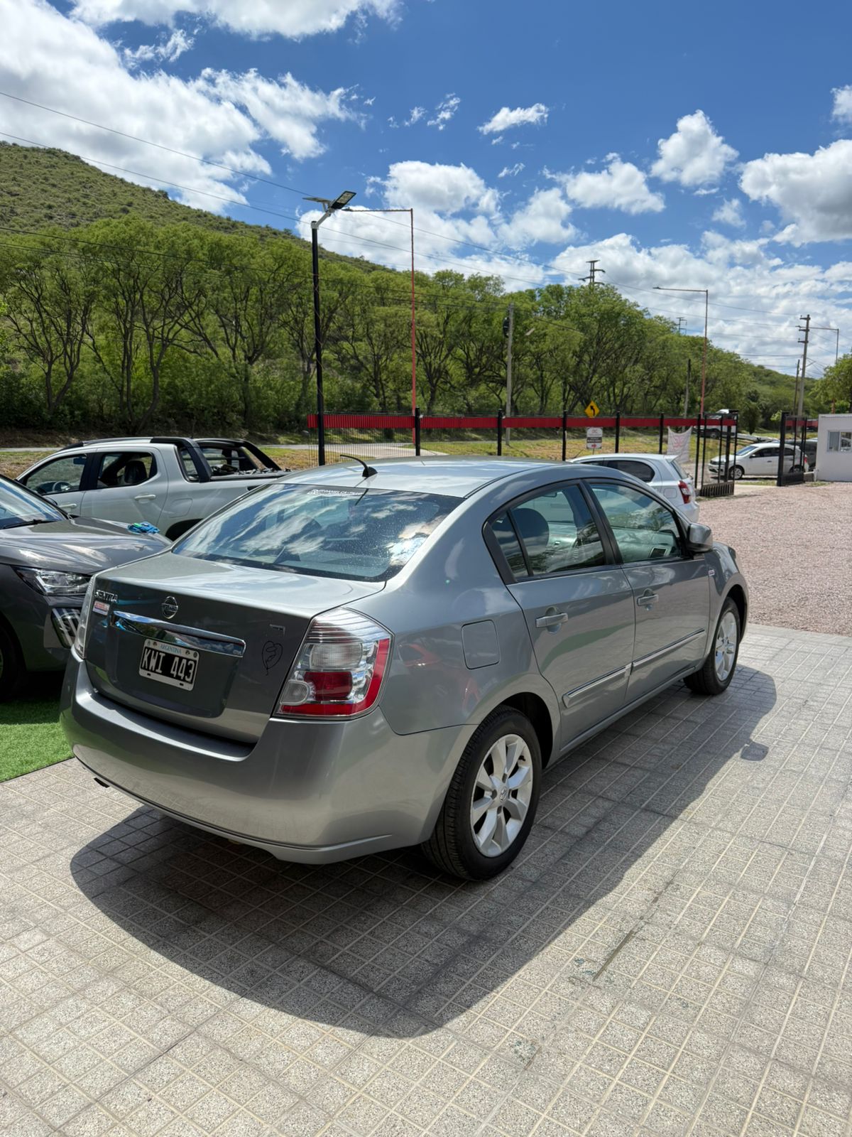 Nissan Sentra ACENTA 2.0 6M/T 