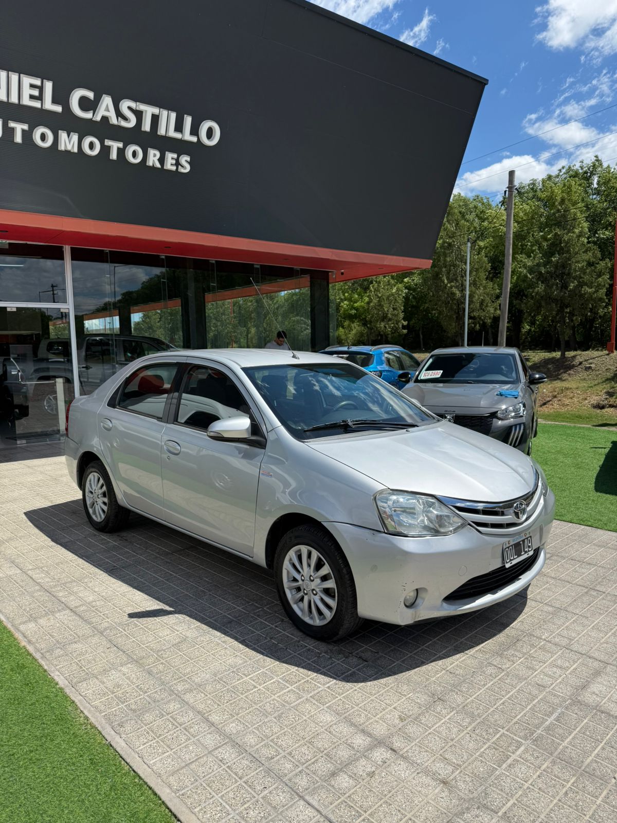 Toyota Etios XLS 4ptas 5M/T 