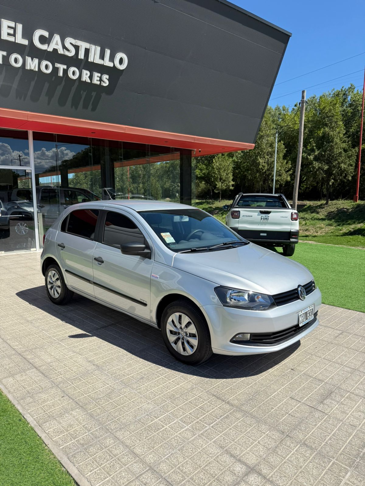 Volkswagen Gol Trend Pack II 5M/T 