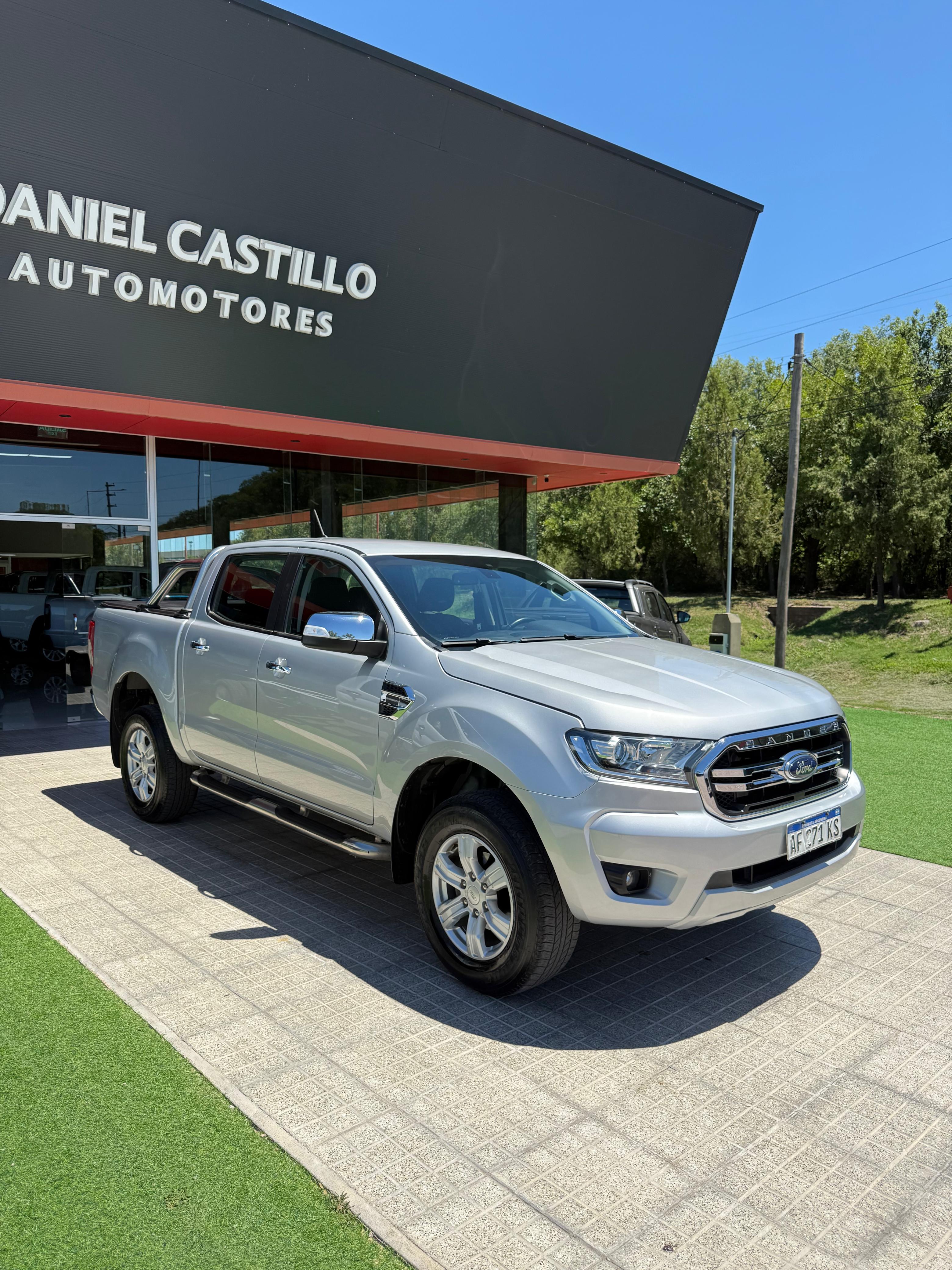 Ford Ranger XLT 2.5  6M/T 4x2