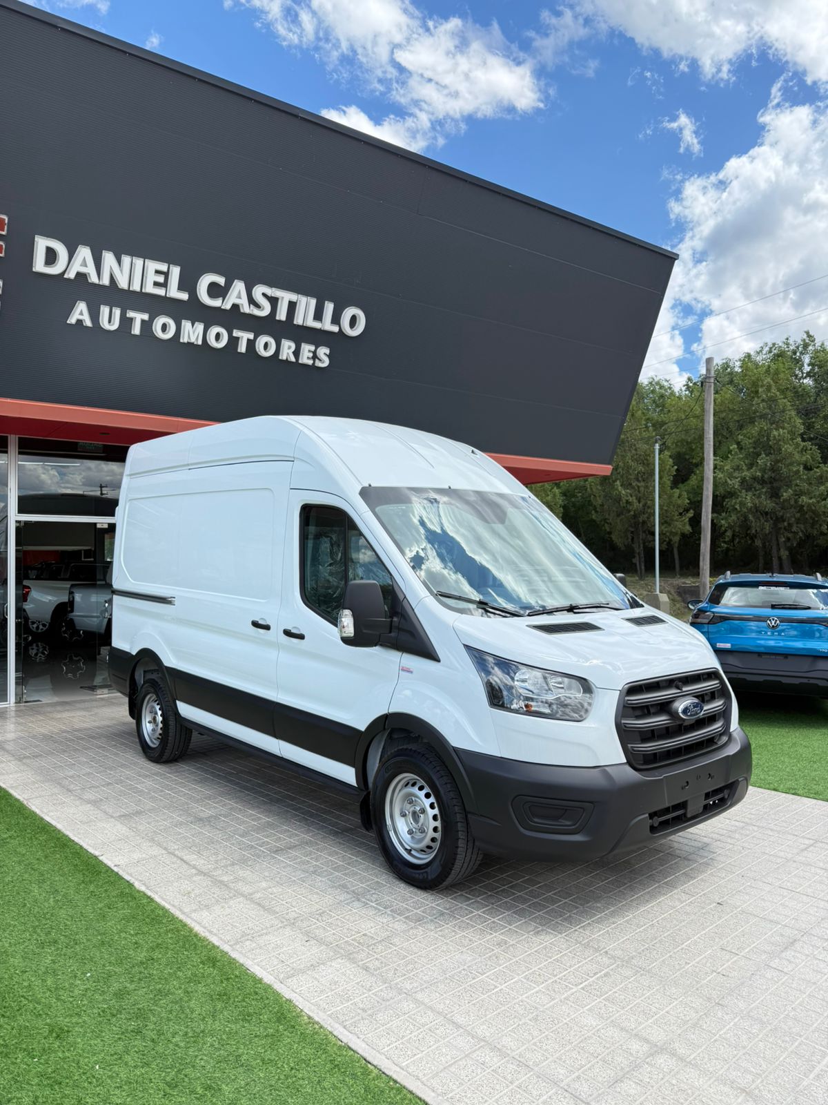 Ford Transit 2.2 Furgón Mediano 350Te 