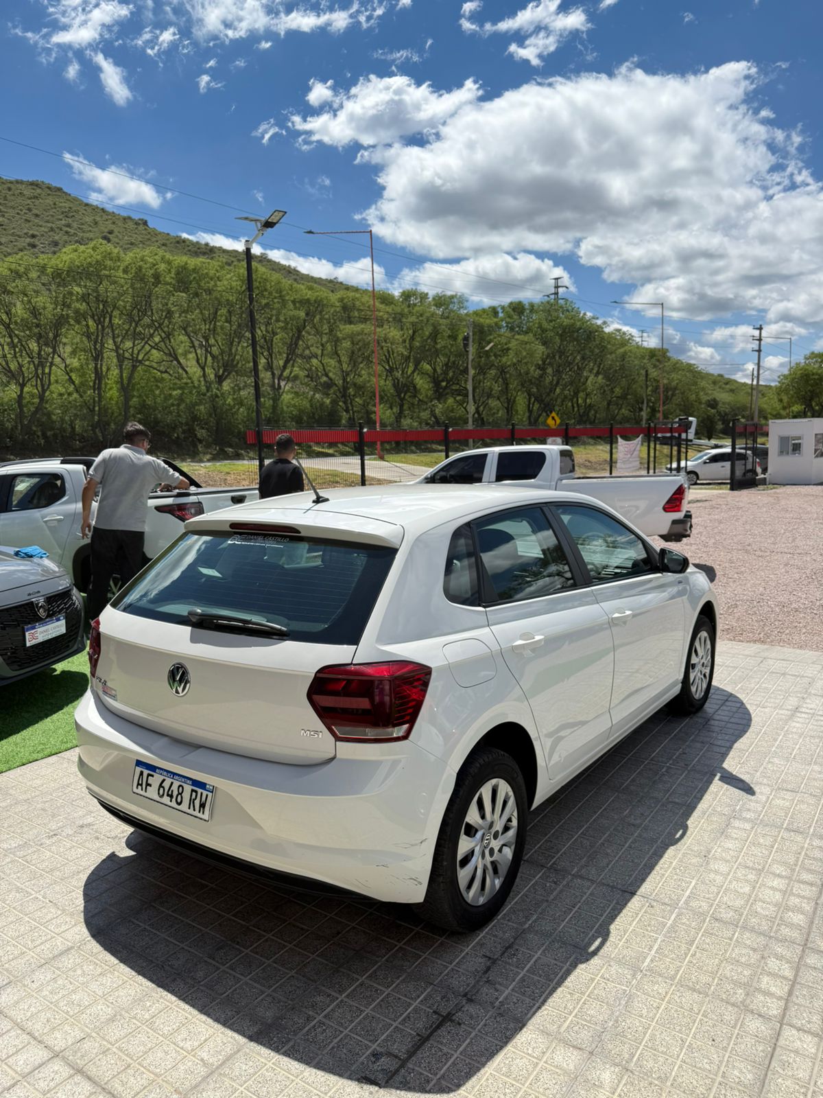 Volkswagen Polo 1.6 MSI TREND 5M/T 