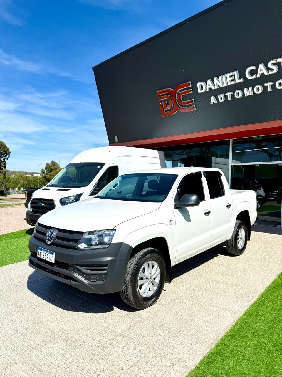 Volkswagen Amarok Trendline 6M/T 4X4