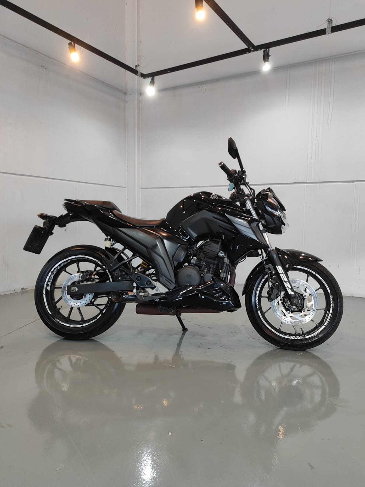 YAMAHA FZ25 FAZER ABS