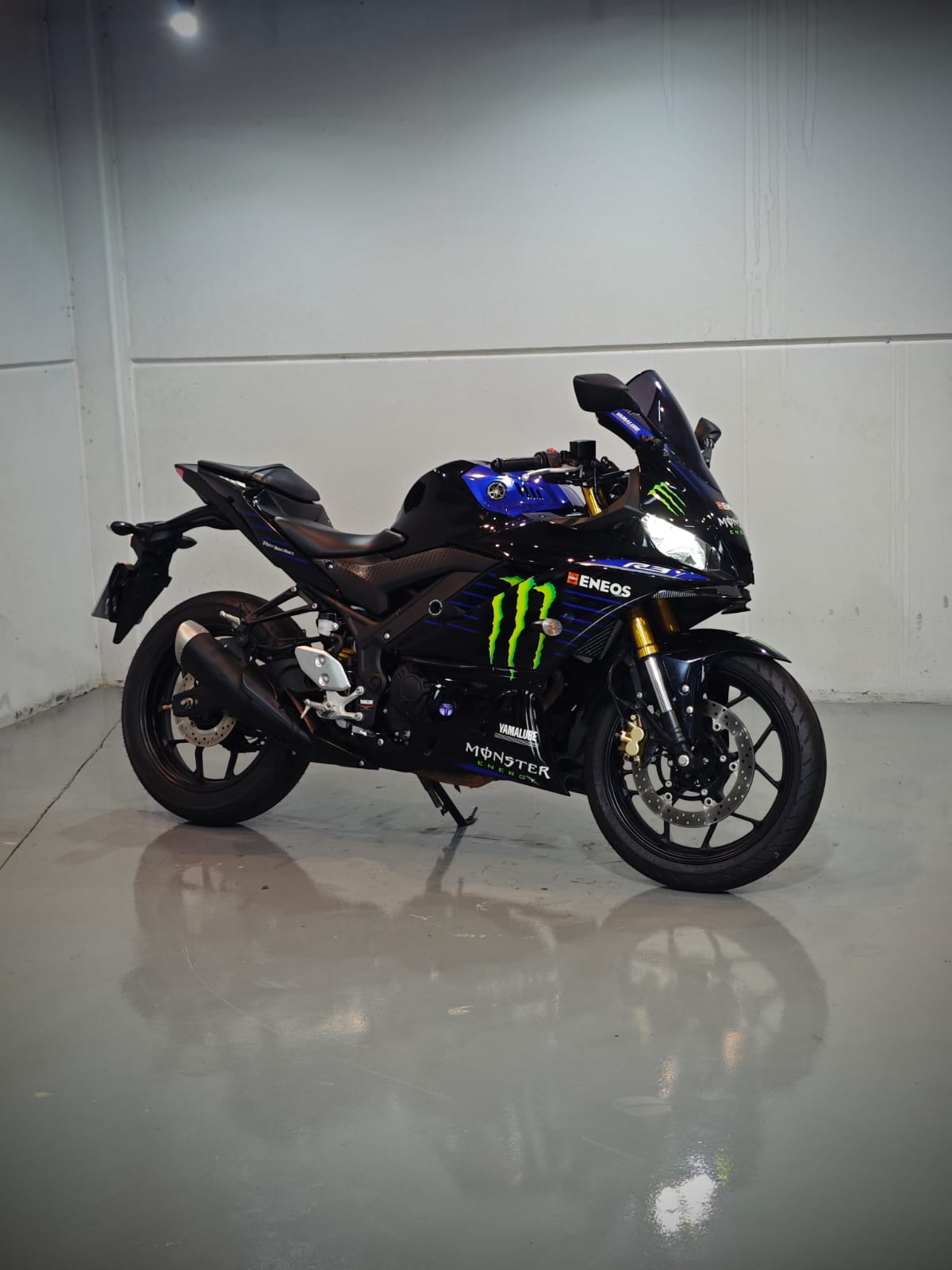 Yamaha YZF R3 MONSTER ABS