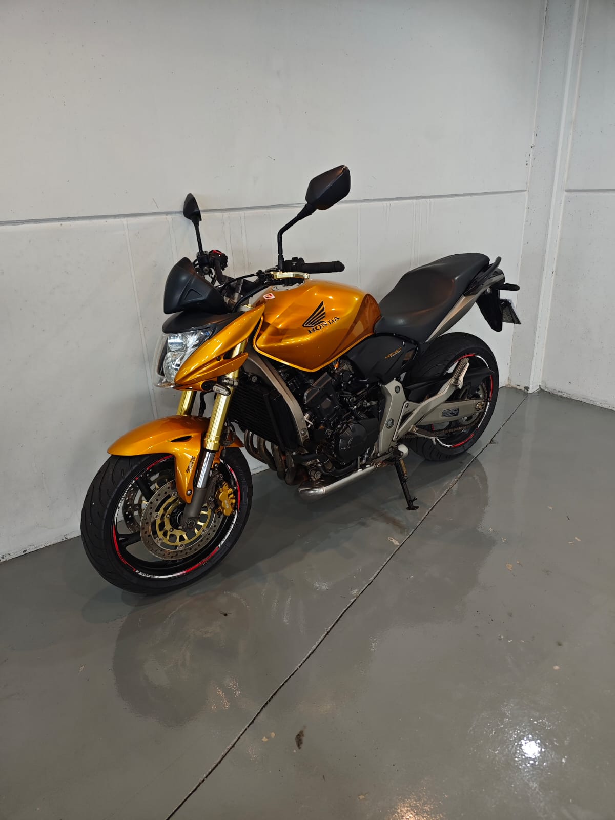 HONDA CB 600F HORNET