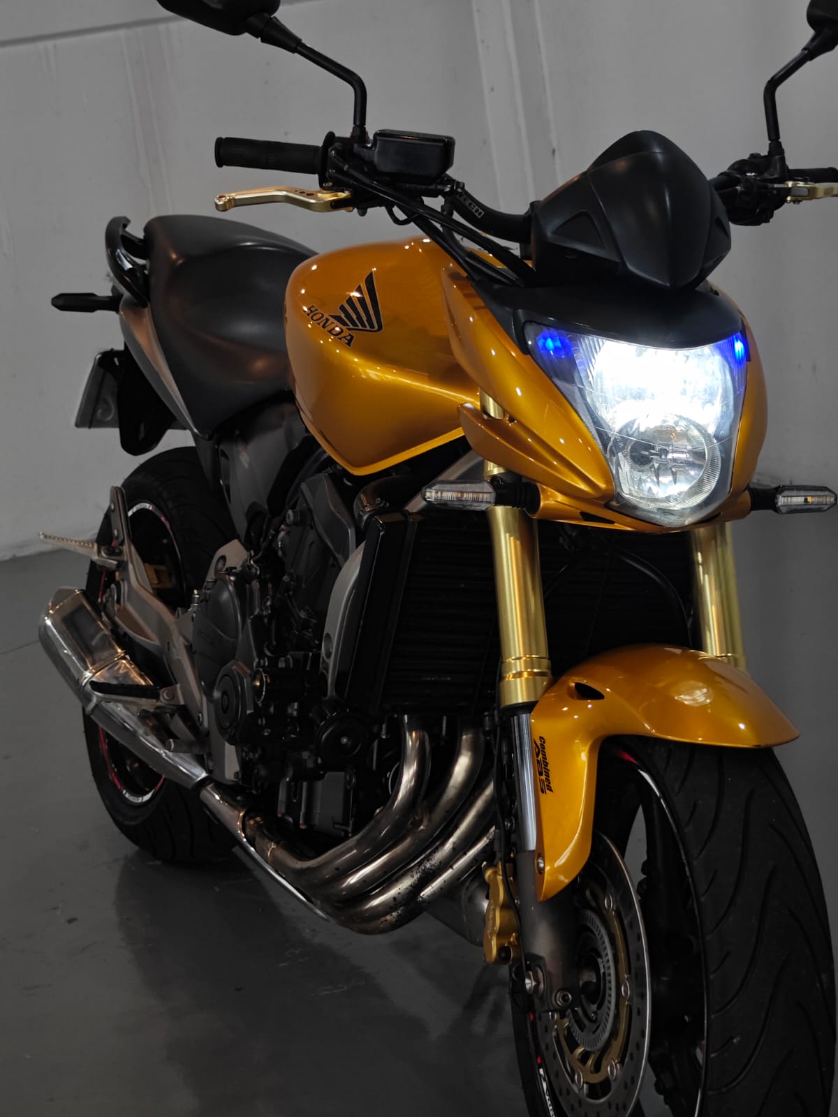 HONDA CB 600F HORNET