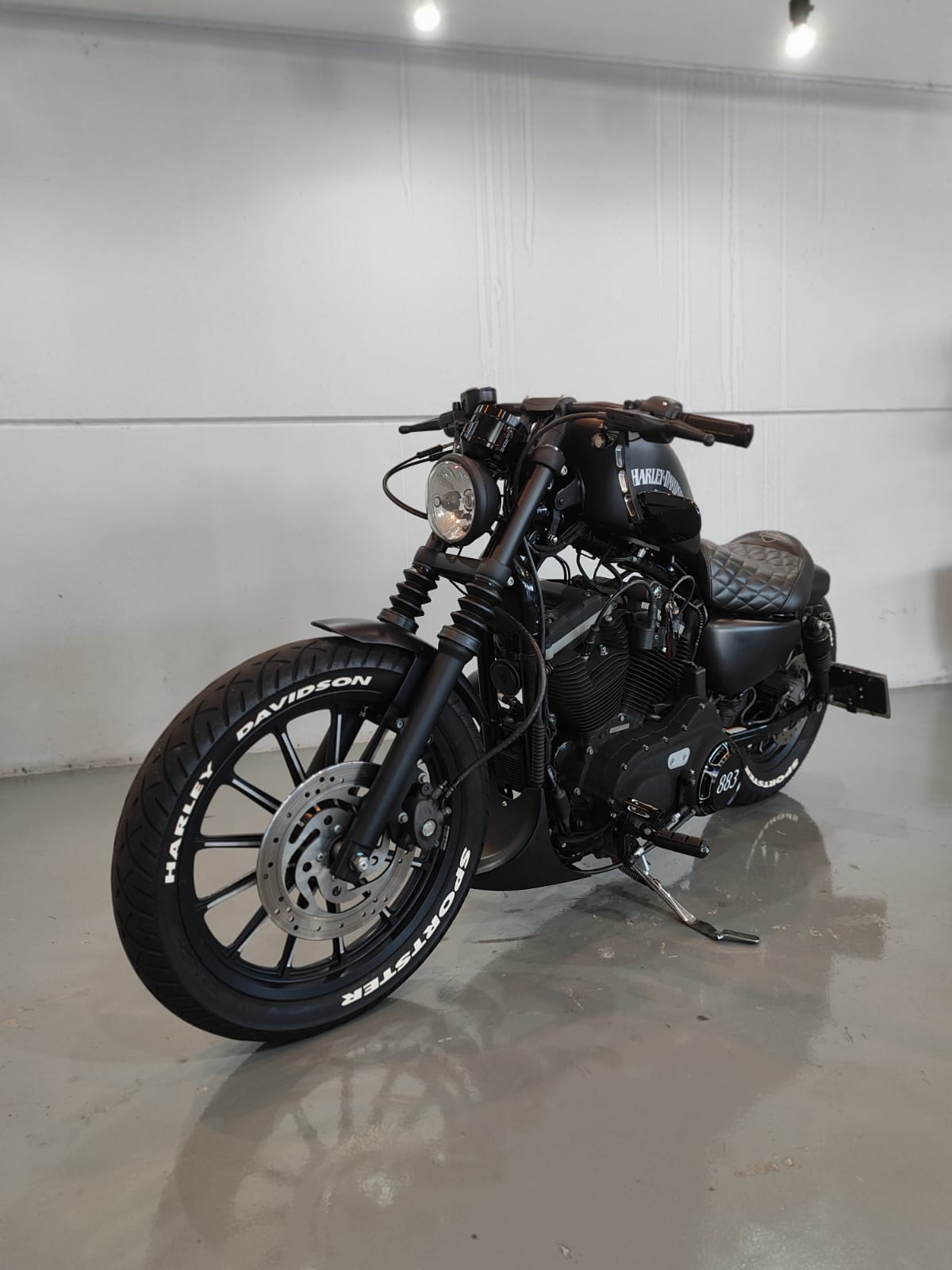 Harley-Davidson Iron 883