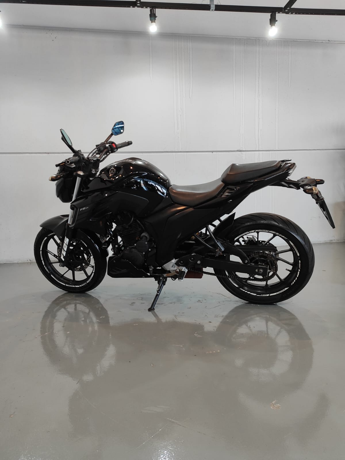 YAMAHA FZ25 FAZER ABS