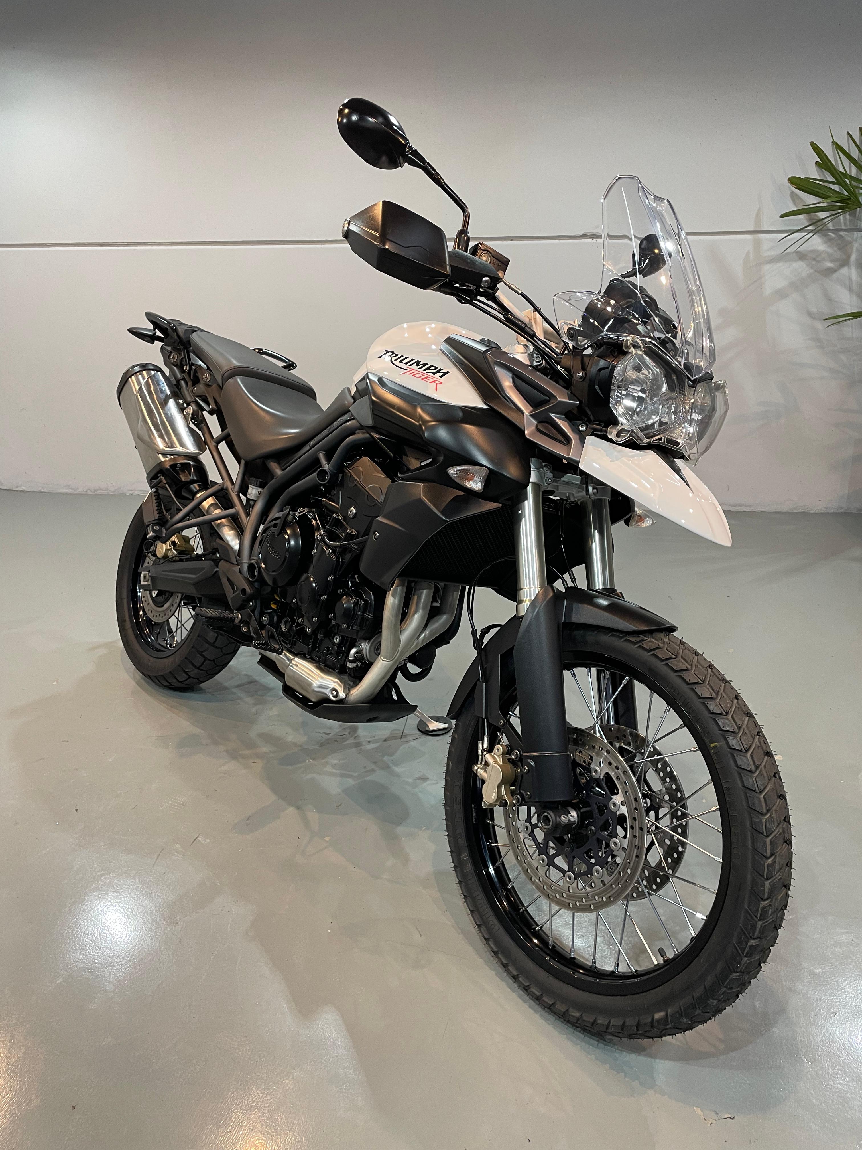 TRIUMPH TIGER 800 XC