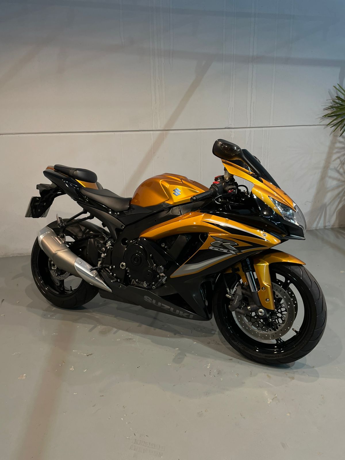 Suzuki GSX-R 750 Srad