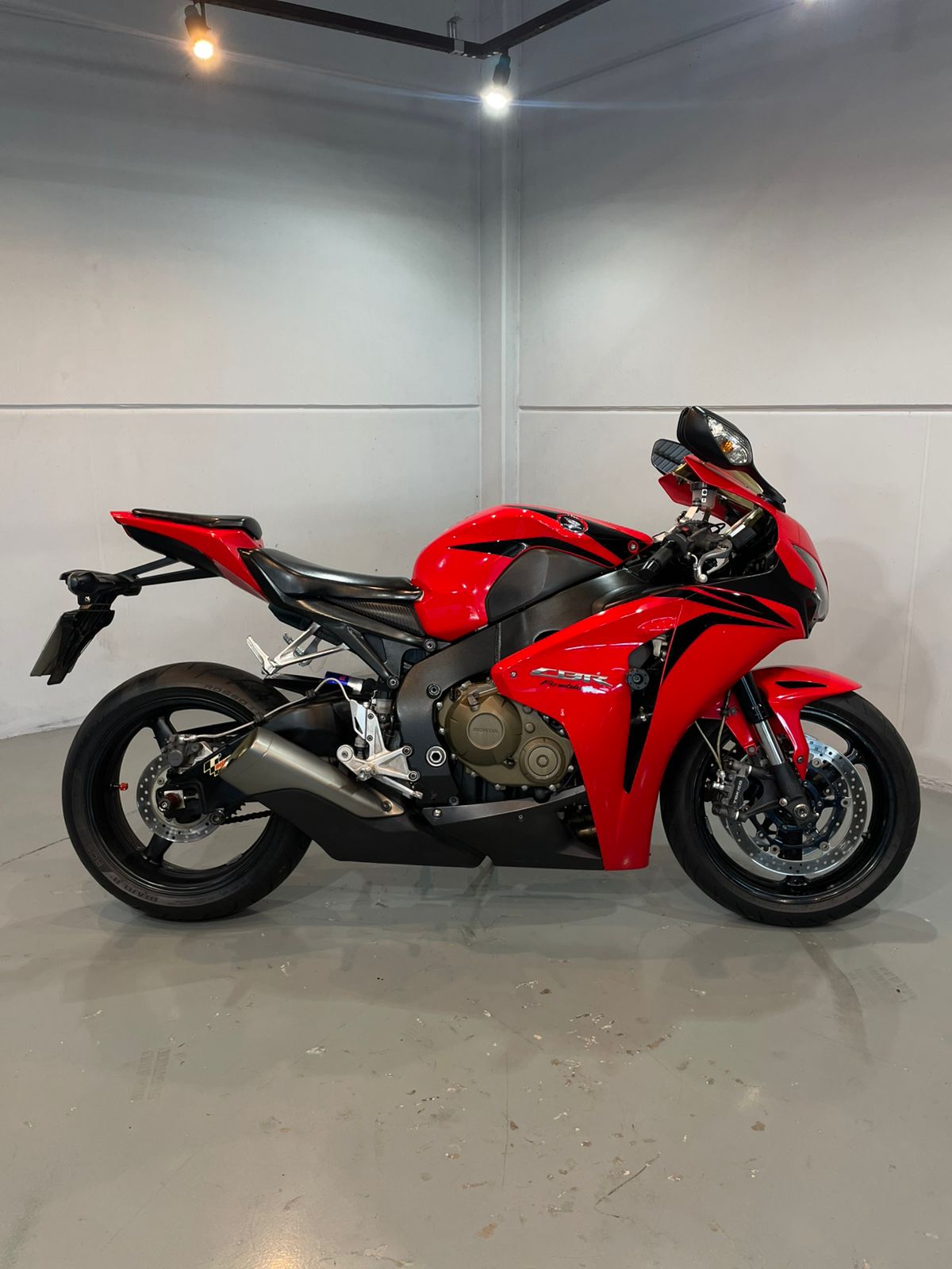 Honda CBR 1000RR Fireblade 