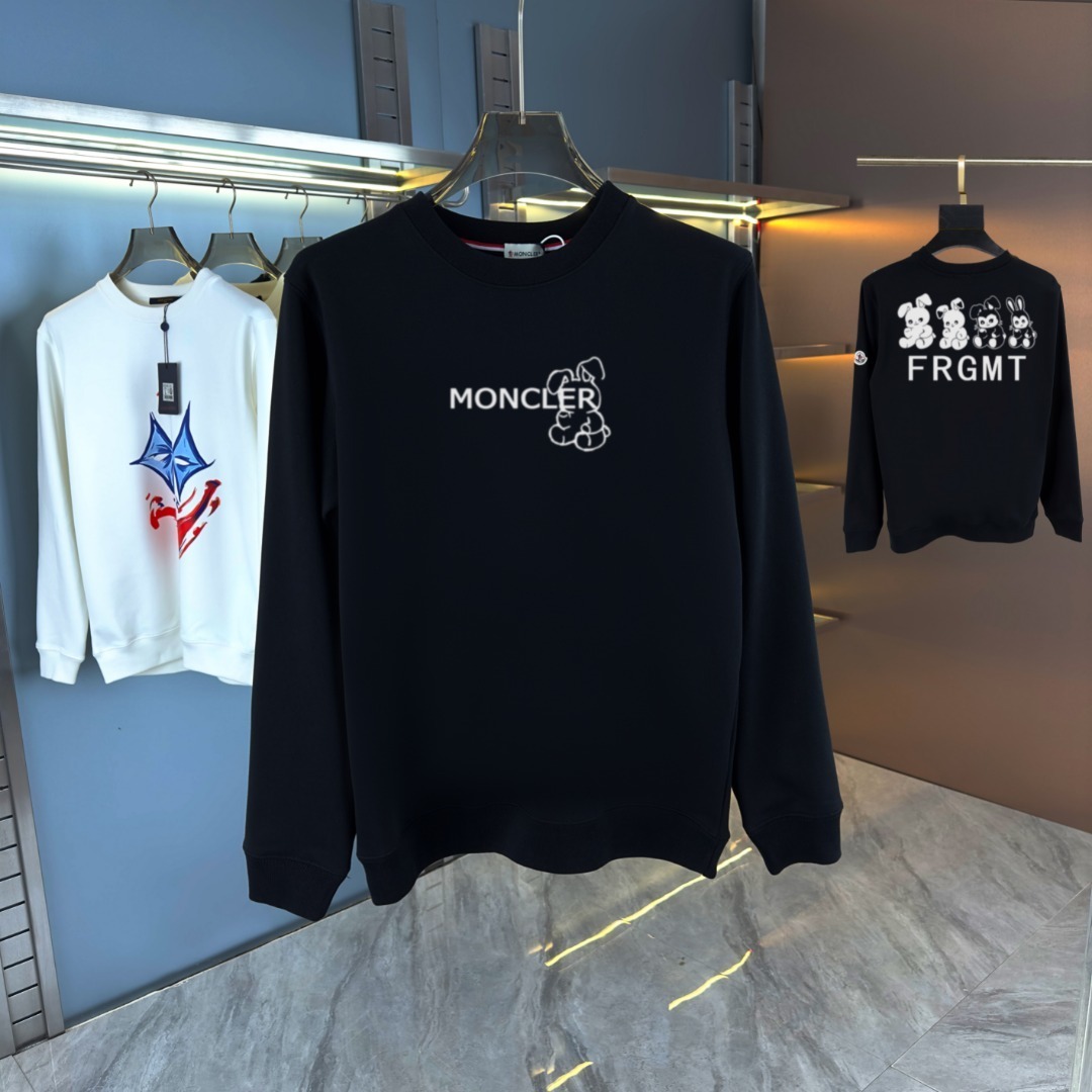 MONCLER Bear Logo Black Sweatshirt
