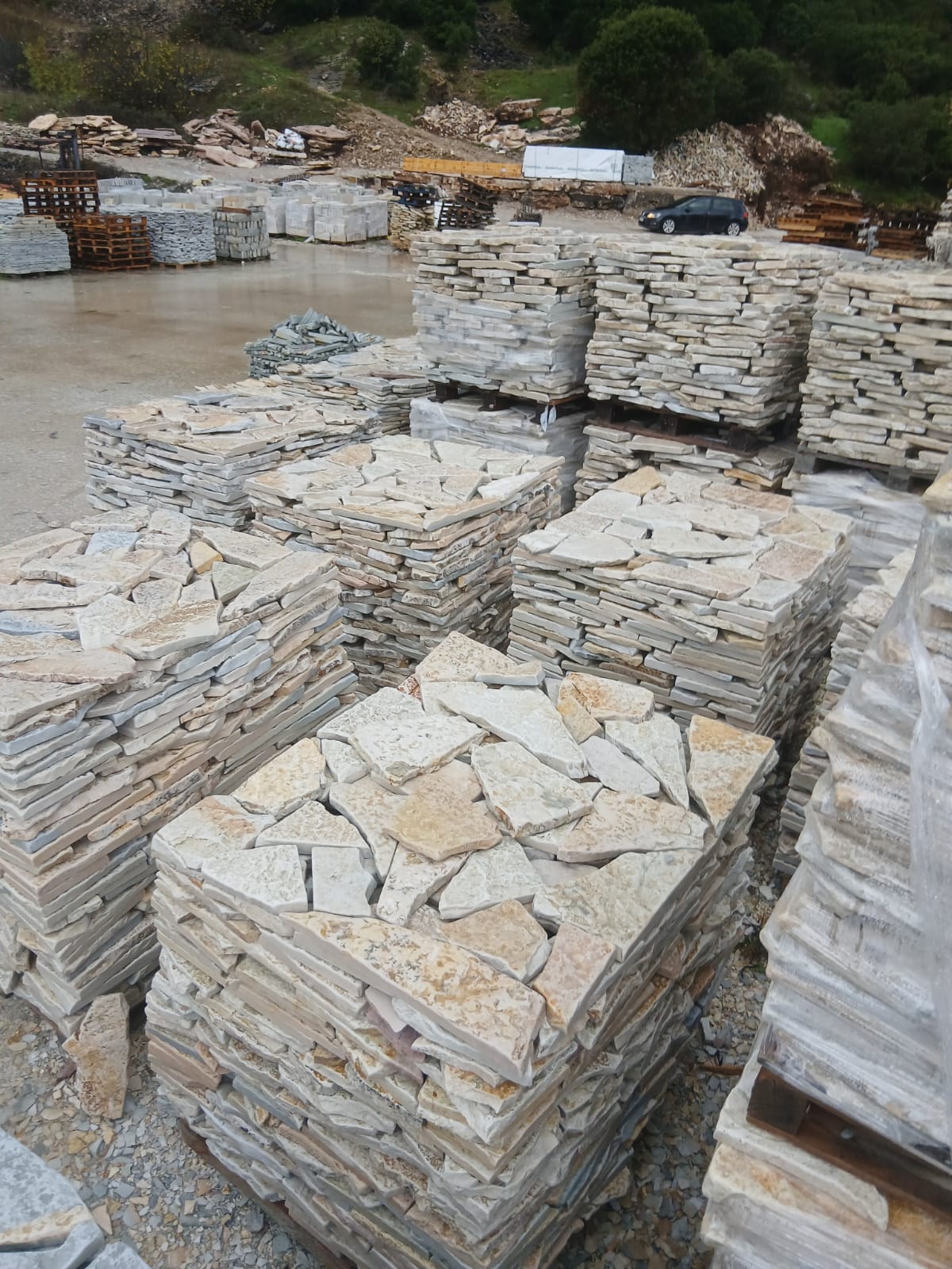 Gjirokastra Yellow Flagstone – Tumbled Finish Type B