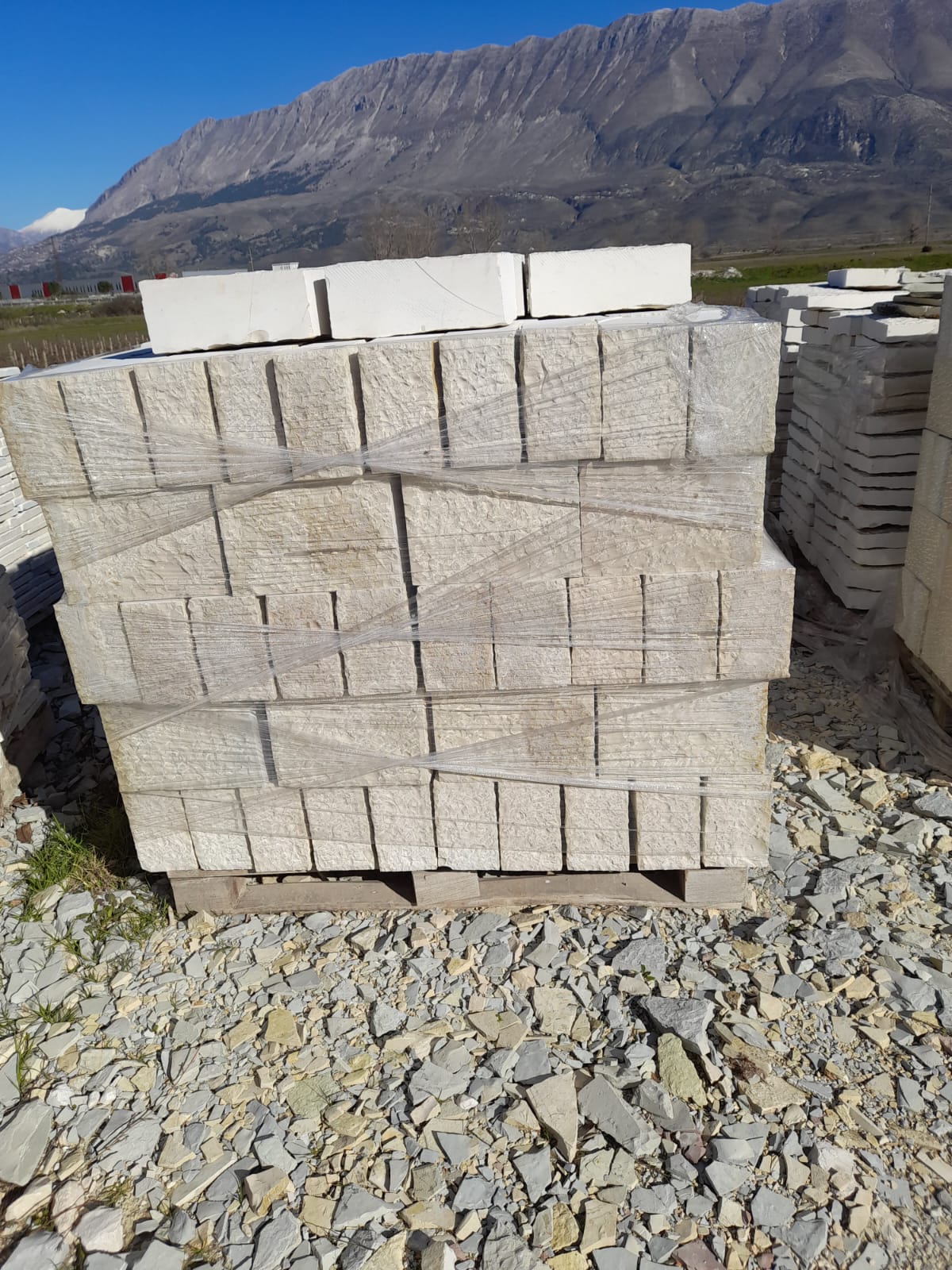 Gjirokastra Yellow Natural Stone Corner Blocks