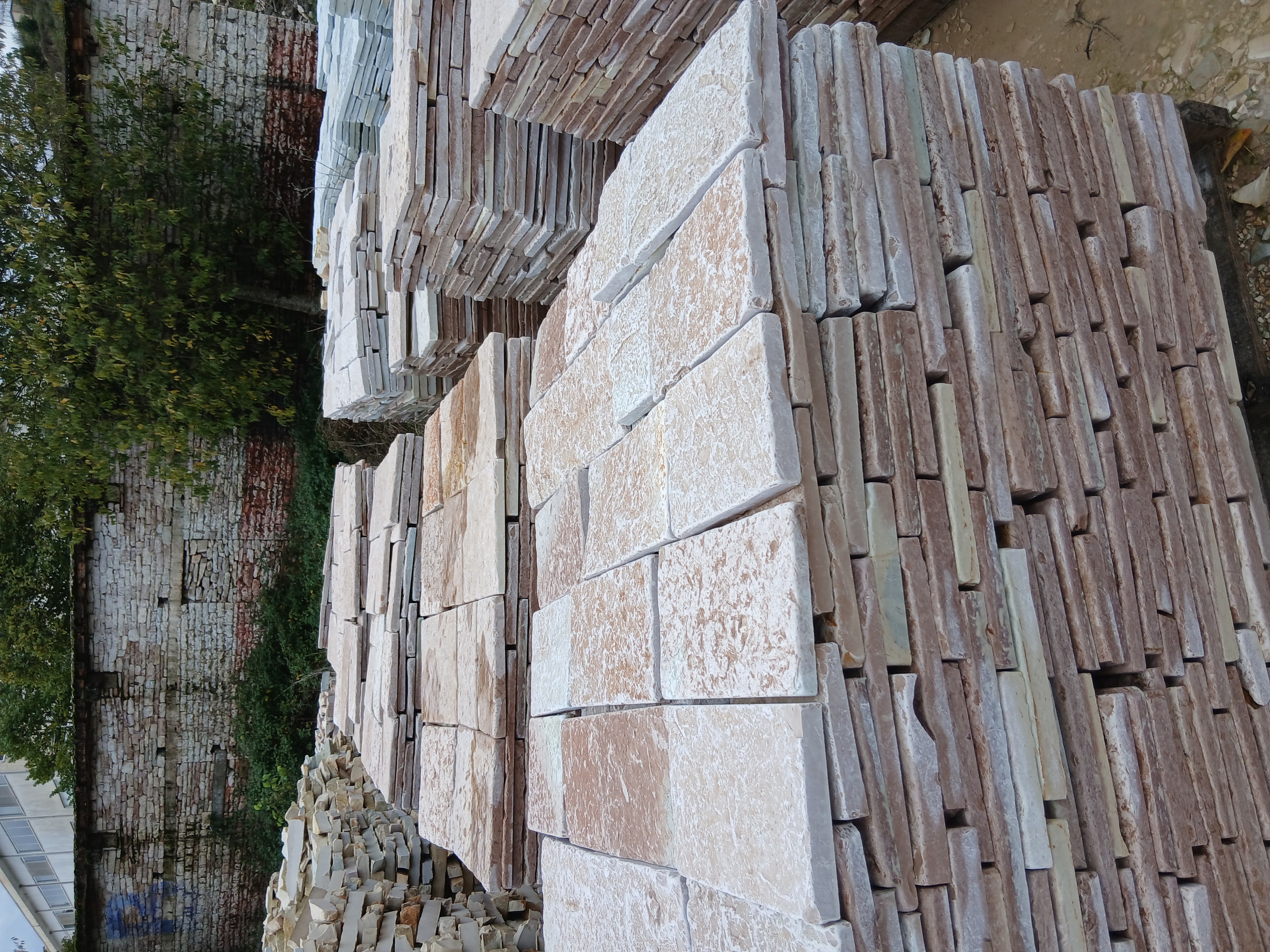 Gjirokastra Red Tumbled Flagstone – 4 Sides Cut