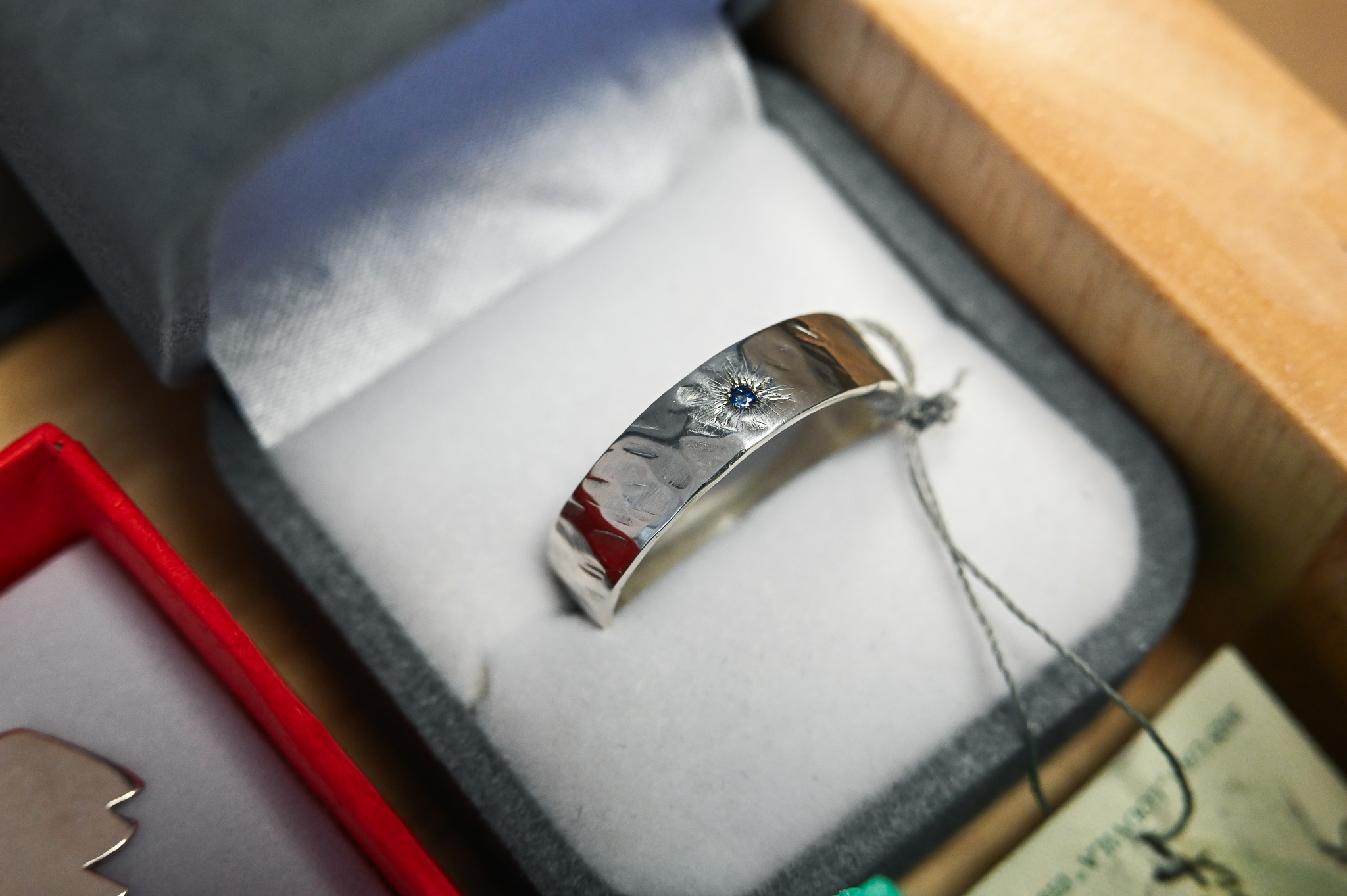 Žiedas su safyru (19.8)