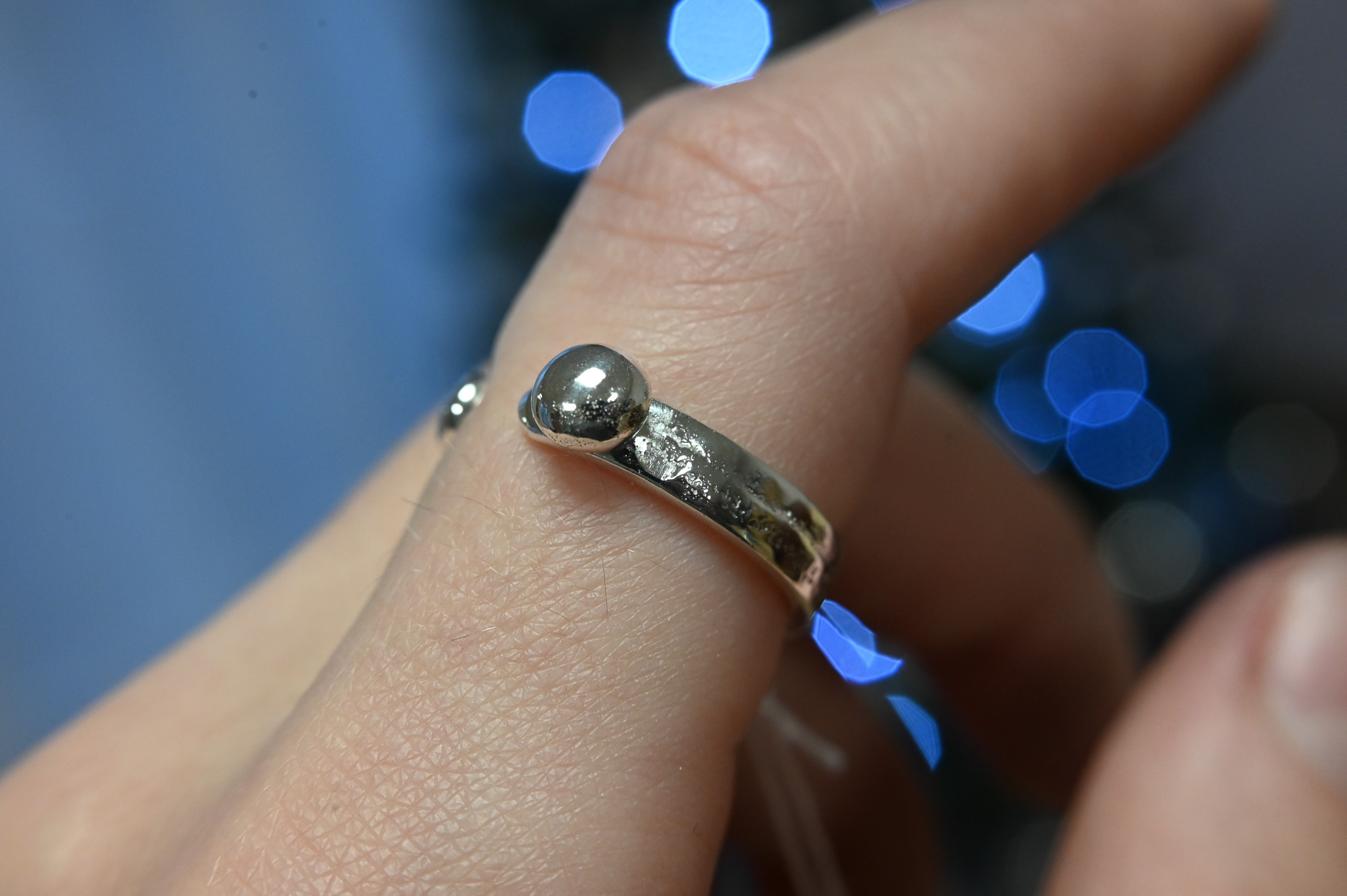 Atviras žiedas su burbulu