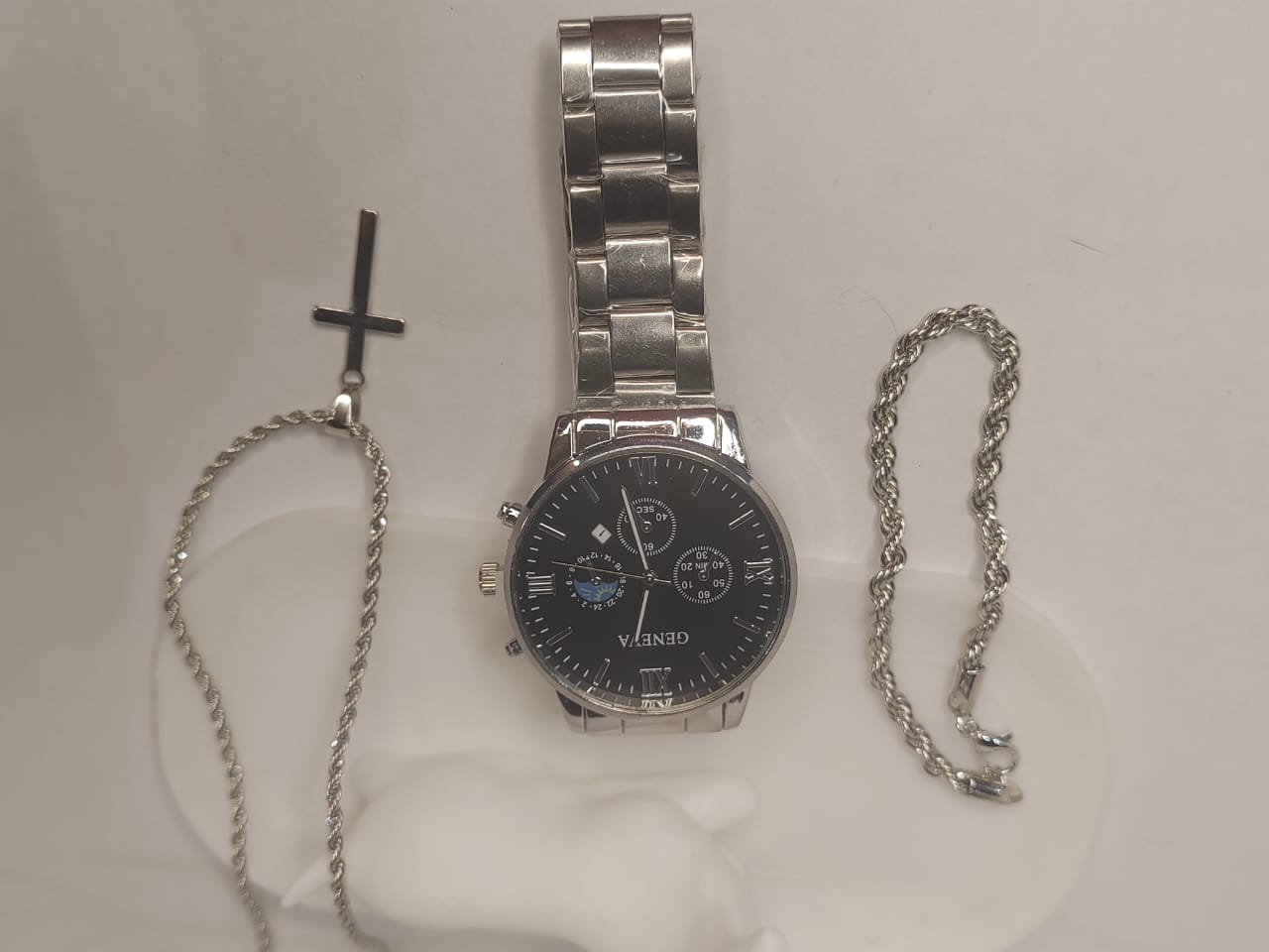 Men’s Silver Wristwatch