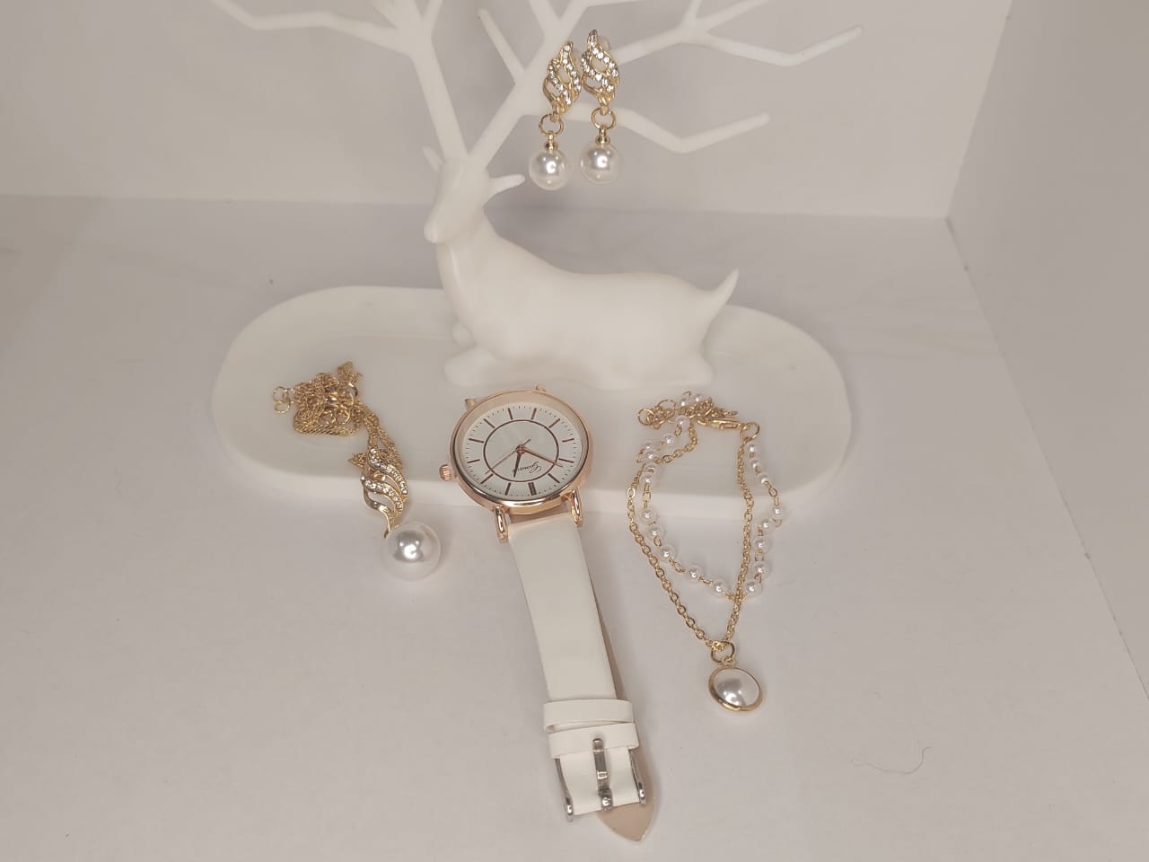 Elegant Pearl Jewelry and Watch Set