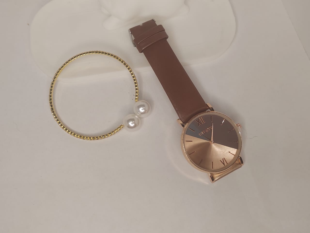 Elegant Rose Gold Ladies Watch