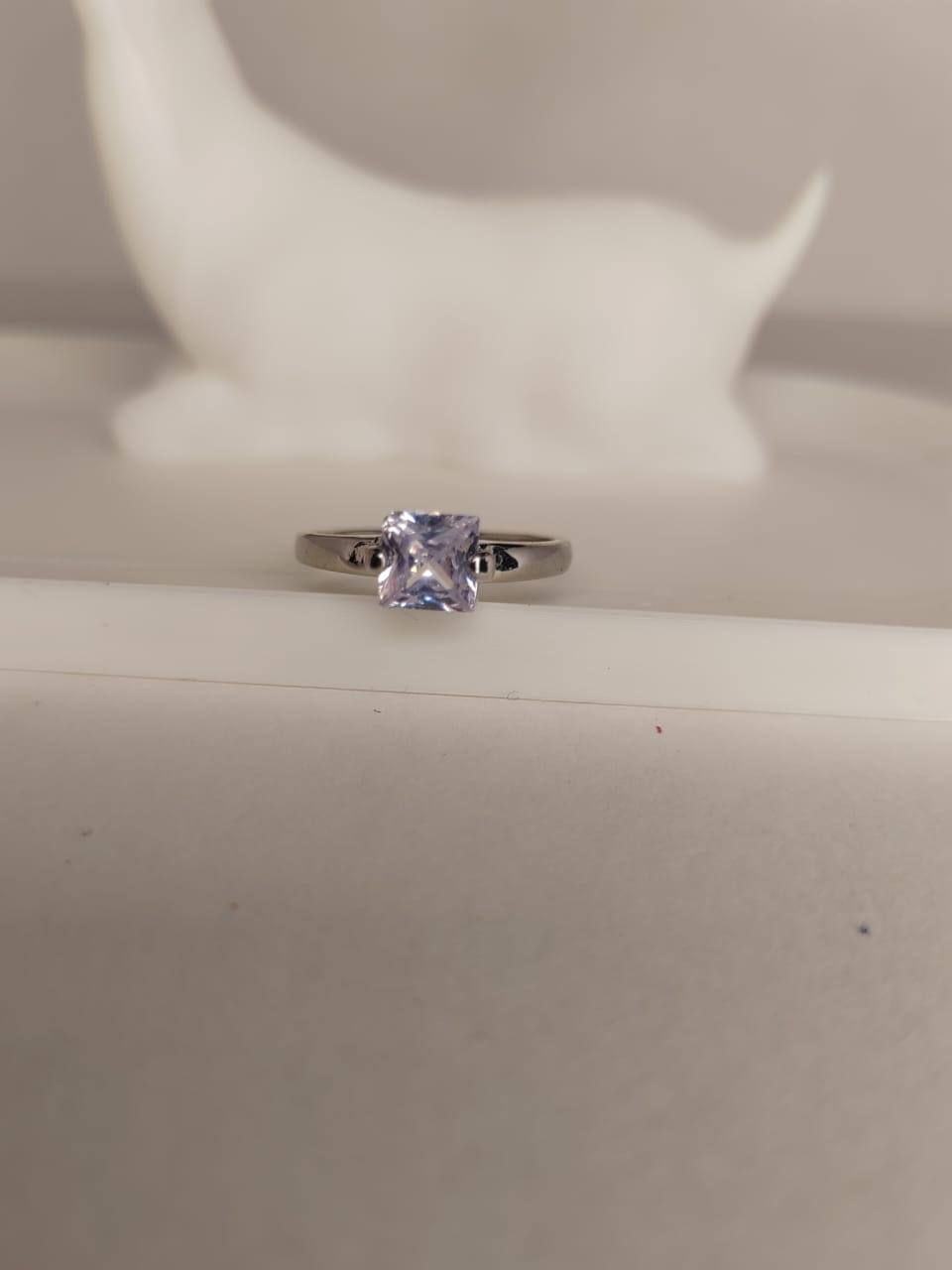 Elegant Silver Solitaire Ring