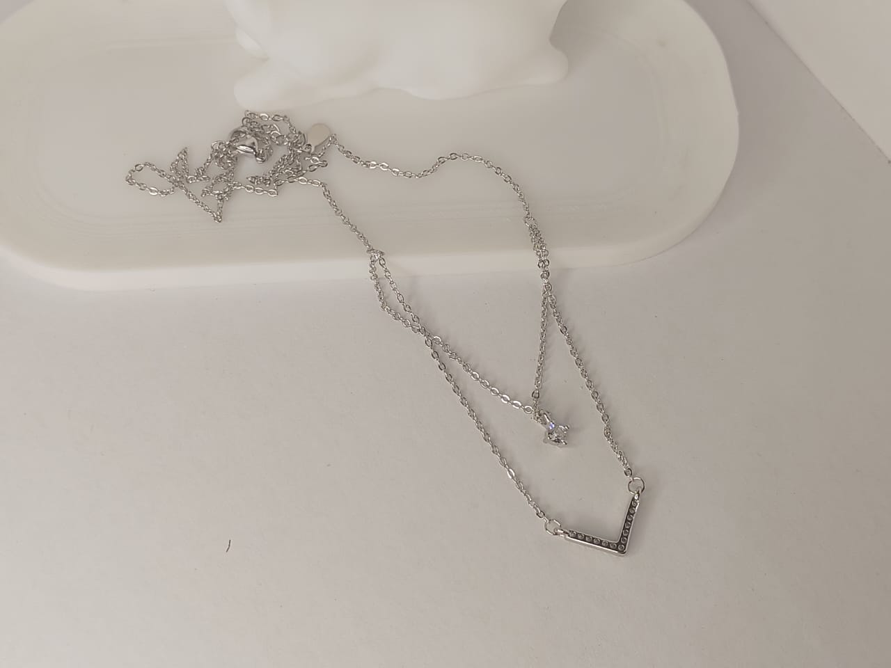 Elegant Double Layer Necklace