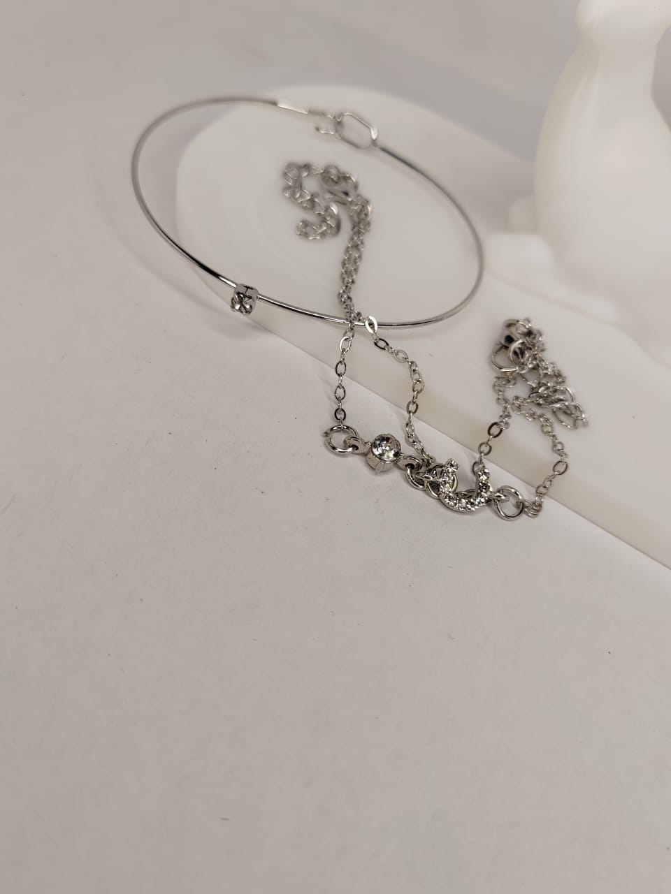 Elegant Silver Horseshoe Bracelet Set