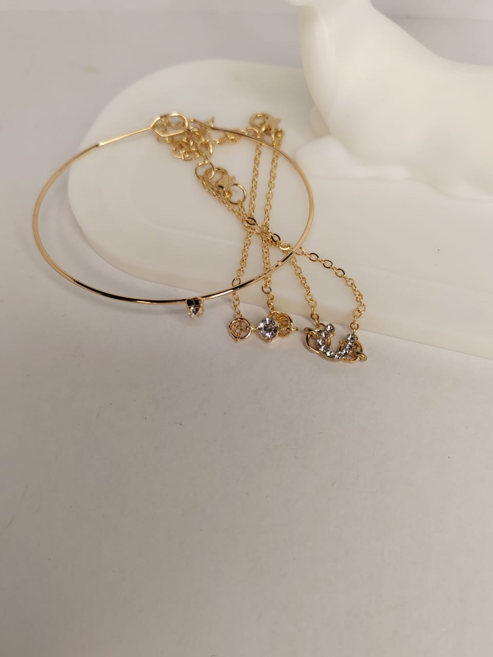 Elegant Silver Horseshoe Bracelet Set