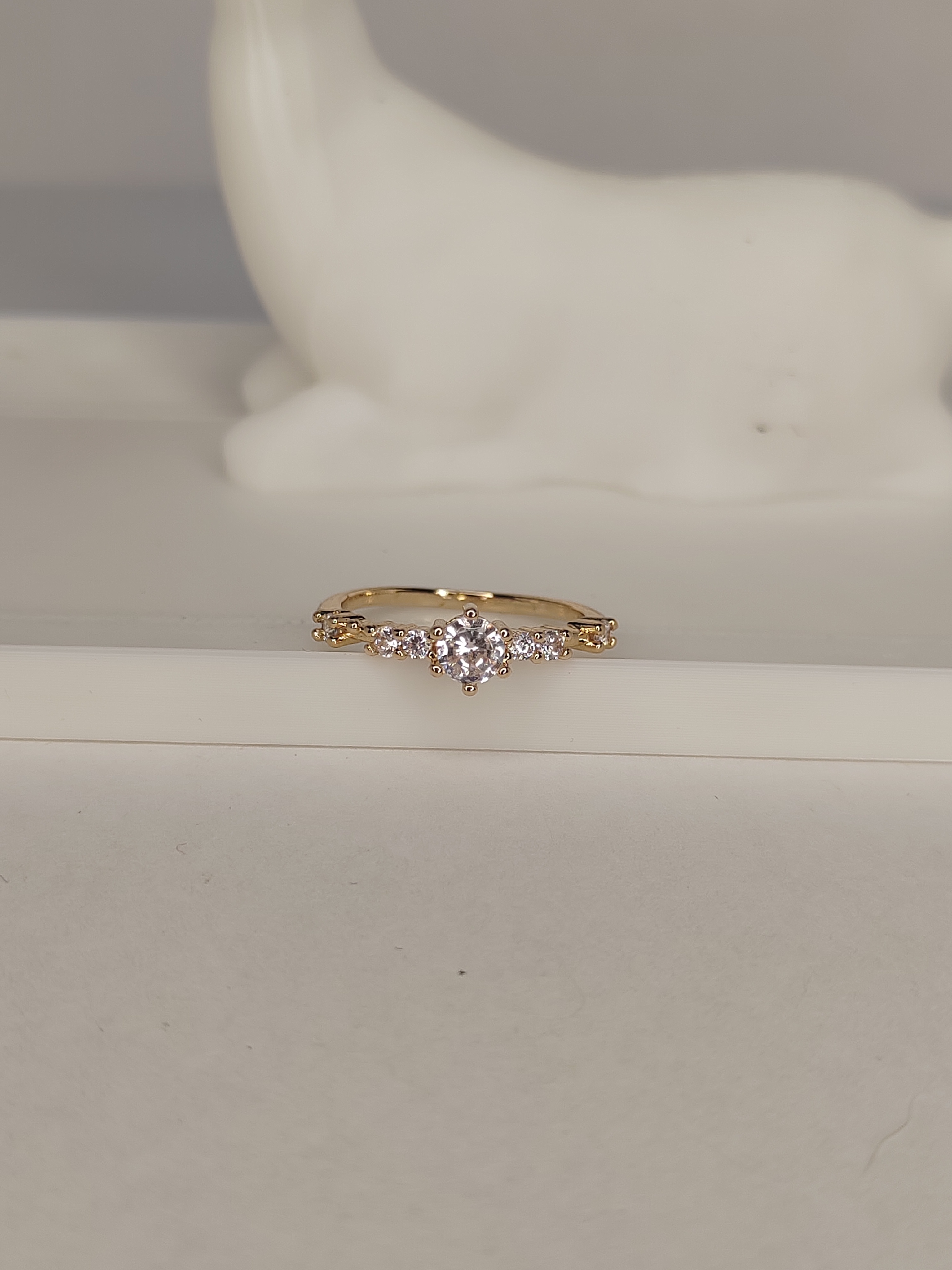 Elegant Gold Diamond Ring