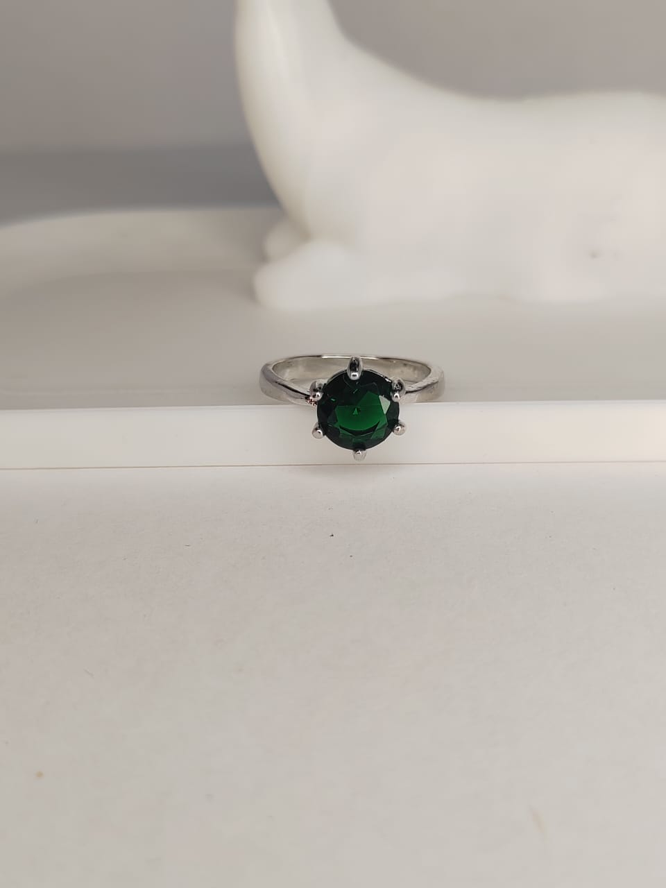 Elegant Silver Ring with Green Gemstone