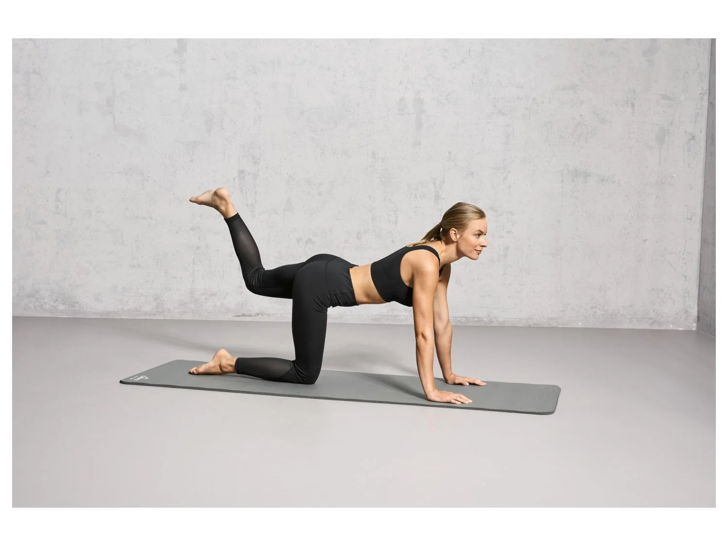 CRIVIT Exercise and Yoga mat 180 x 58 cm - GREY