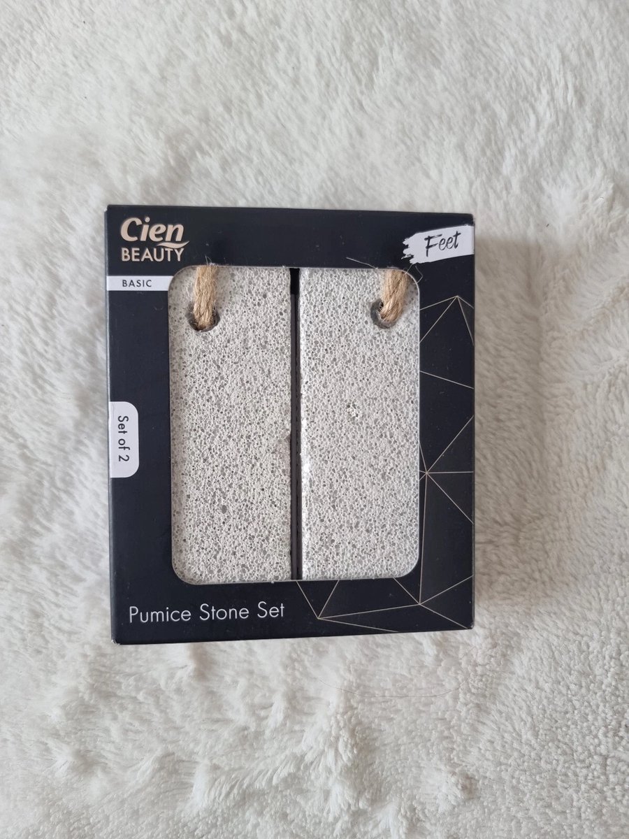 CIEN Natural Pumice Stone (2 pieces)