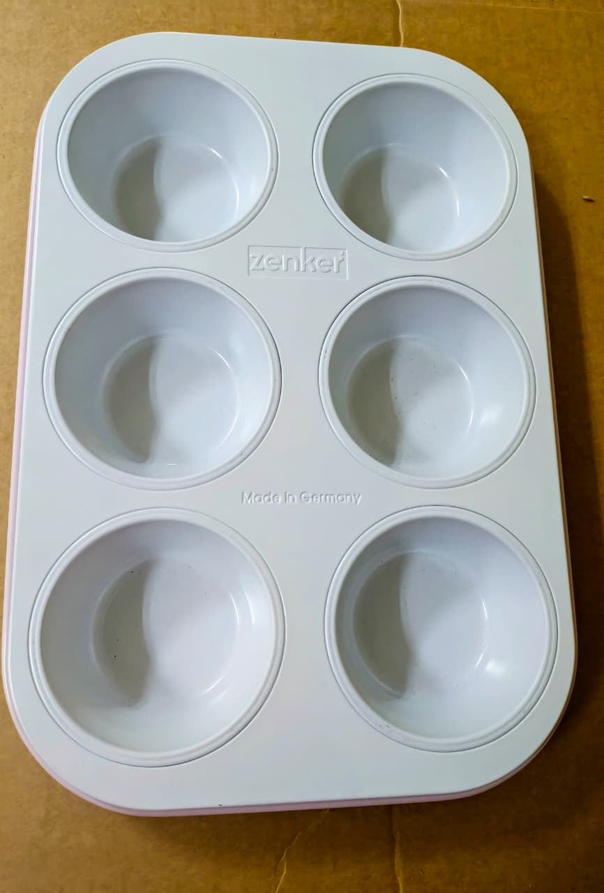 Zenker 6 Cup Muffin Pan Baking Tray Made of Pure, for Juicy Cupcakes & Muffins, Muffin Pan (white/pink bottom)