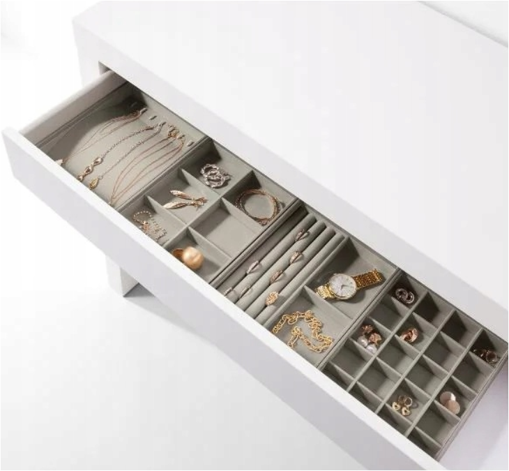 Velvet jewelry box for earrings and rings with 20 compartments (1 piece)