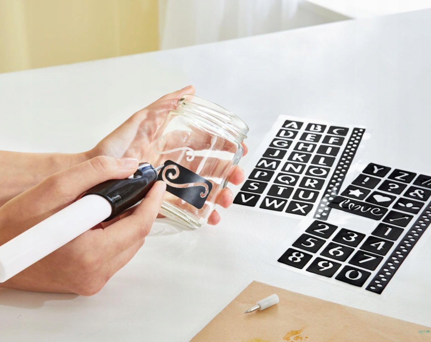 CRELANDO ENGRAVING PEN + ACCESSORIES Stencils