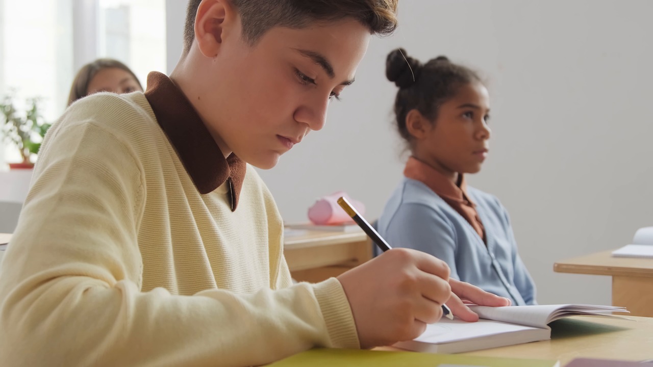 Cambridge Lower Secondary (Ages 11–14 | Stages 7–9)