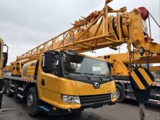 Mobile Crane Truck
