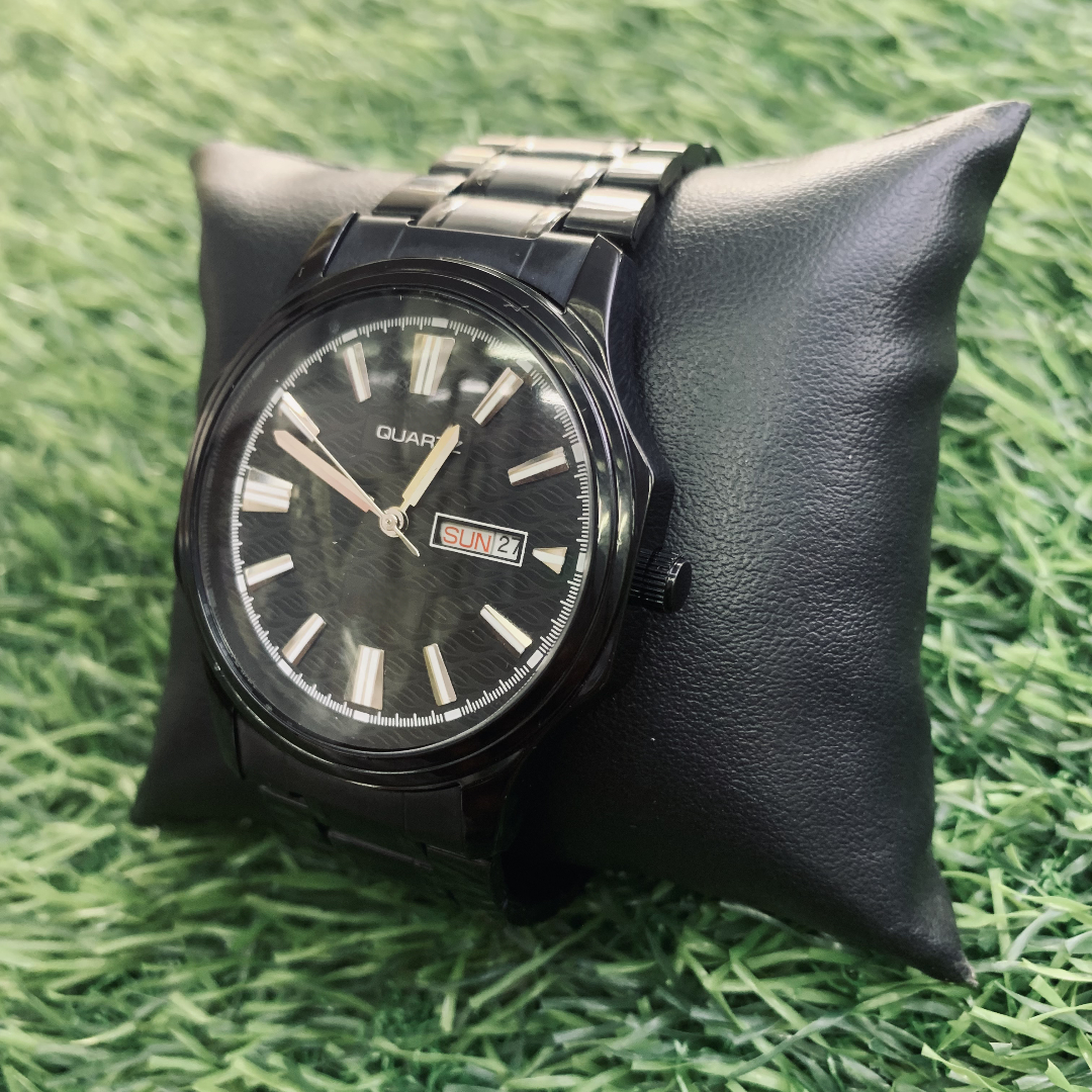 Men's Black Analog Wrist Watch