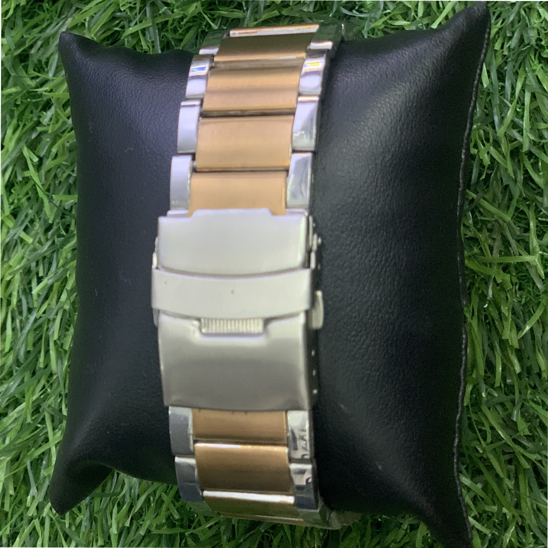 Elegant Two-Tone Wristwatch
