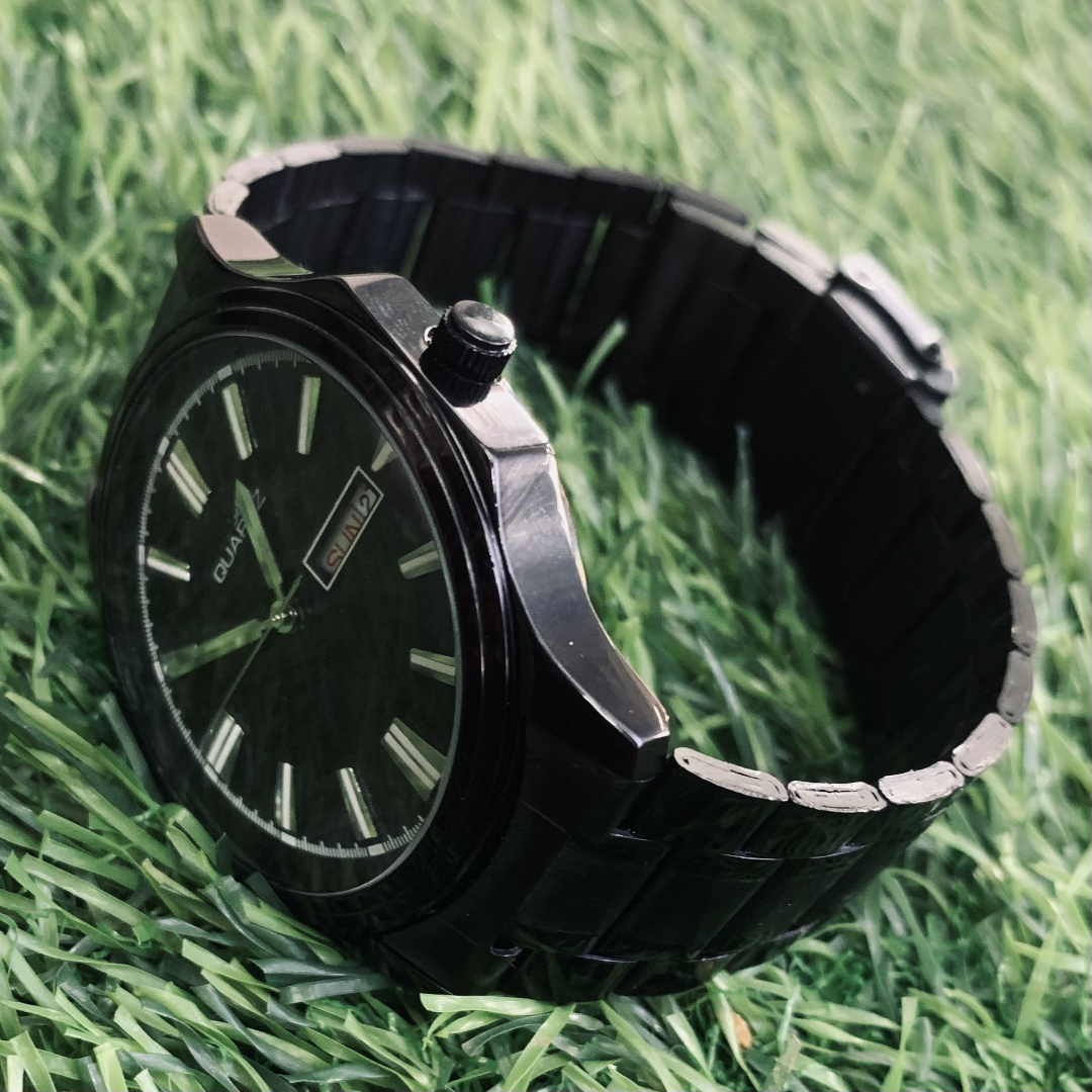 Men's Black Analog Wrist Watch