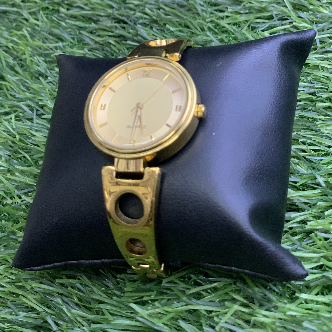 Gold-tone Quartz Wristwatch