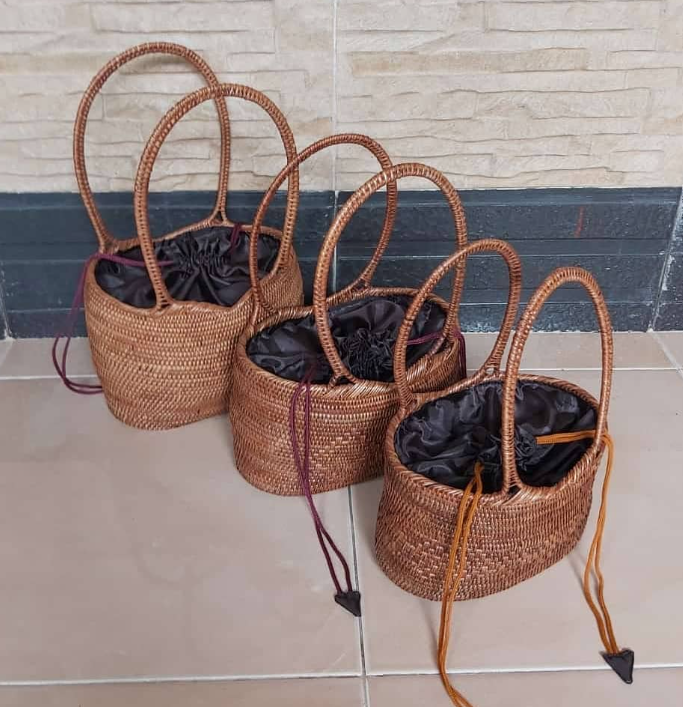 Tas Rotan Anyaman