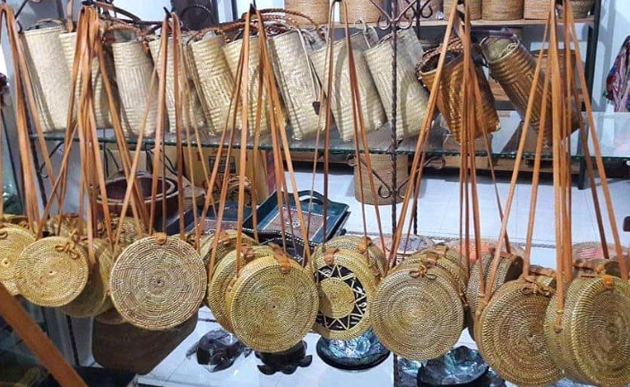 Tas rotan bulat
