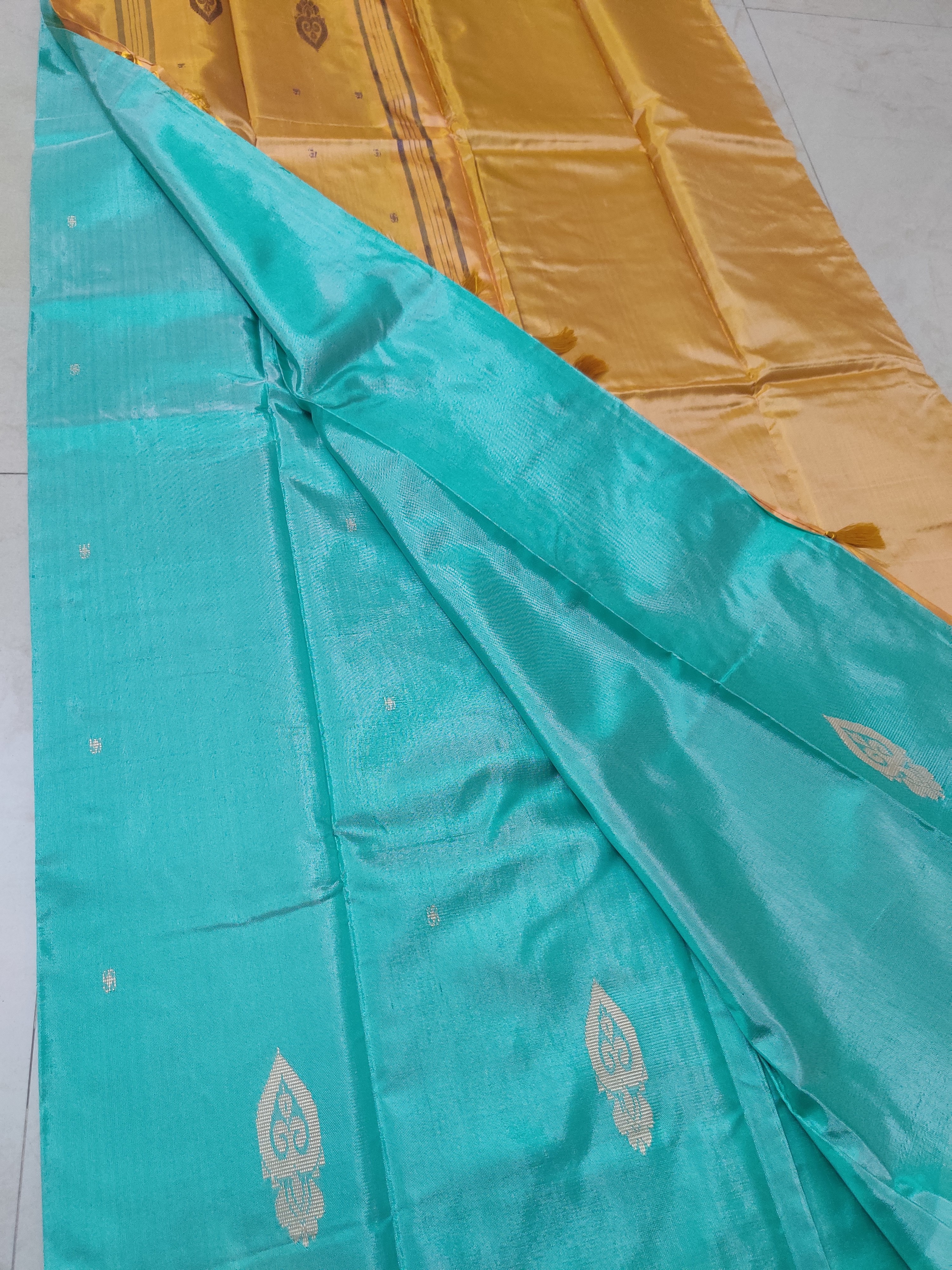 Banana Pith Saree (Vazhainar Saree) – Charcoal Grey Body with Yellow Temple Motif